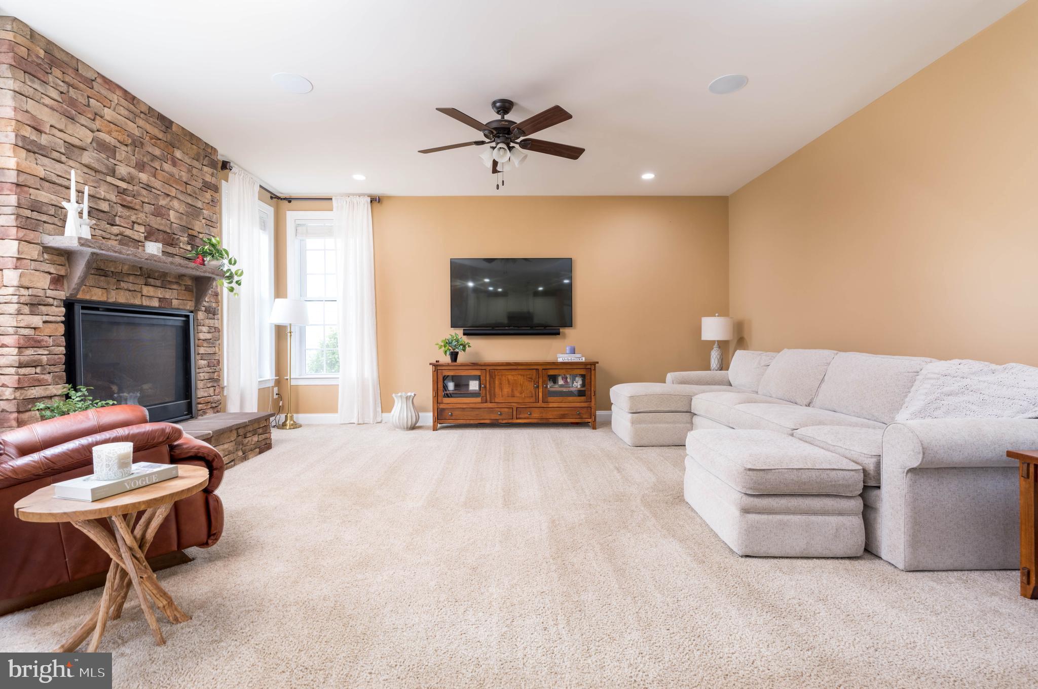 Haymarket, Virginia, 20169, United States, 4 Bedrooms Bedrooms, ,5 BathroomsBathrooms,Residential,For Sale,2048396