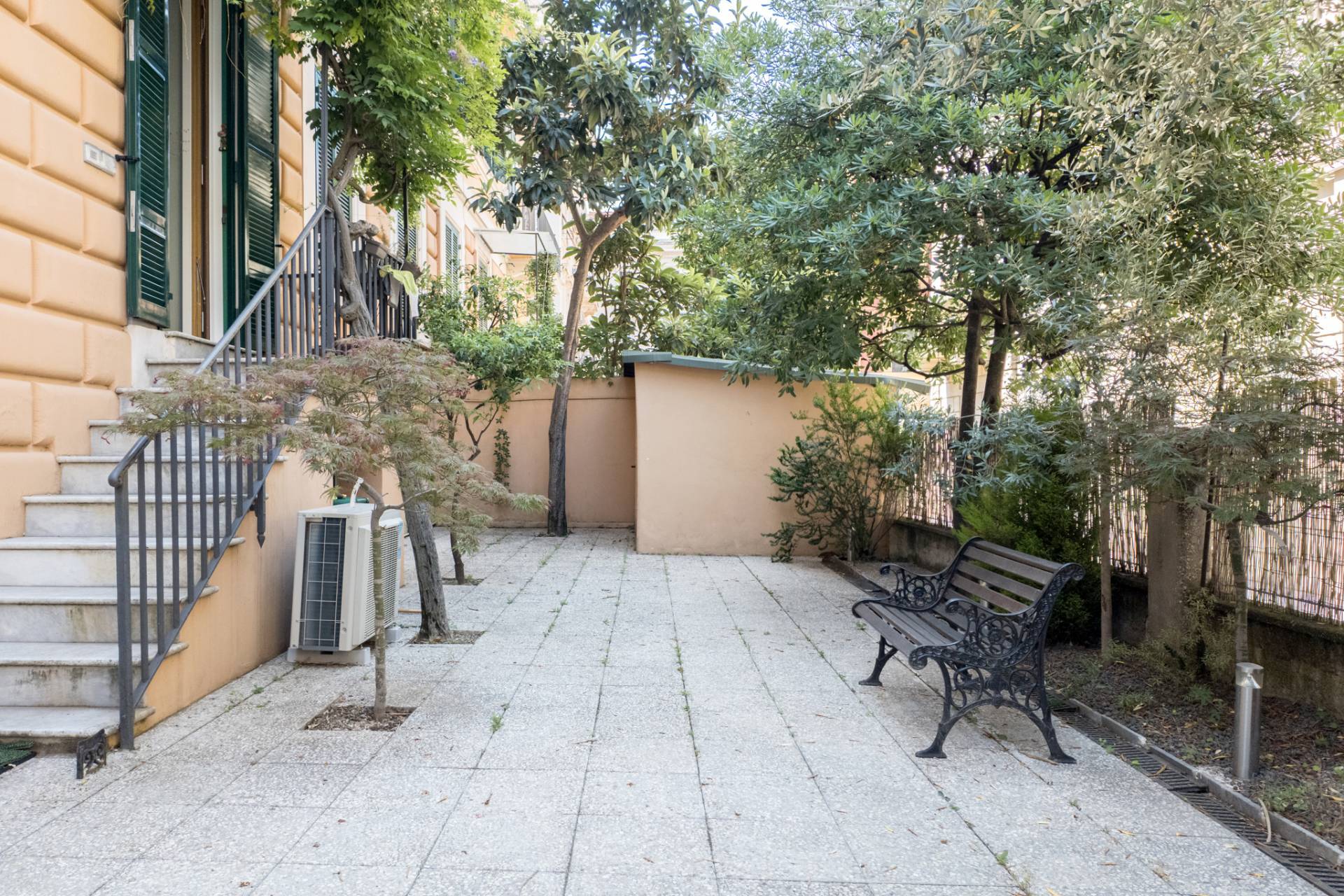 Roma, Roma, 00100, IT, 3 Bedrooms Bedrooms, ,3 BathroomsBathrooms,Residential,For Sale,1941715