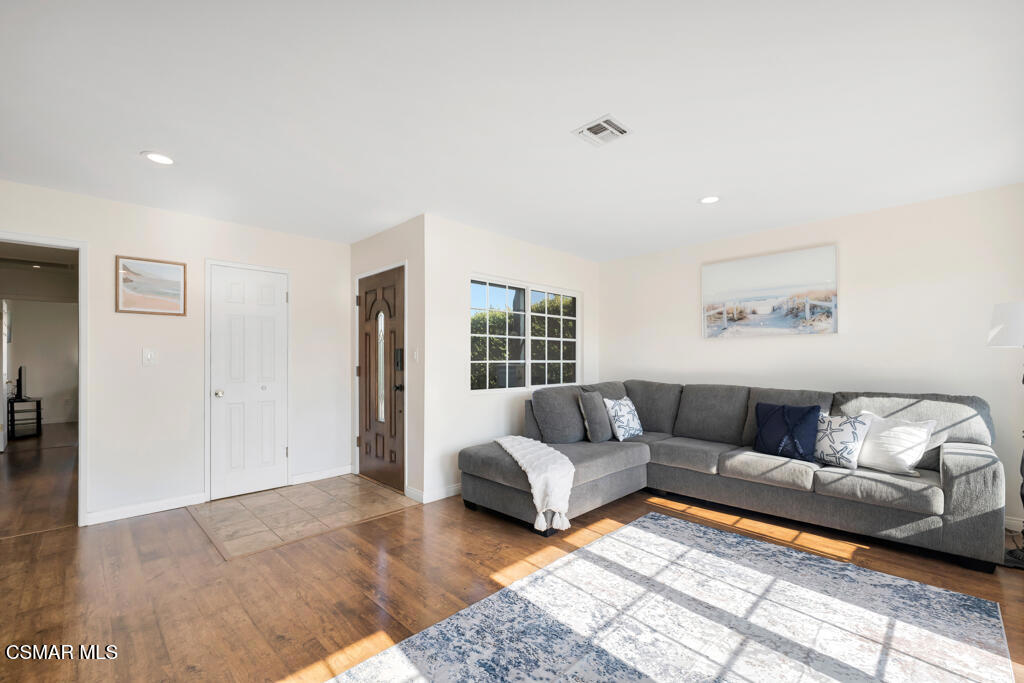 Oxnard, California, 93033, United States, 3 Bedrooms Bedrooms, ,2 BathroomsBathrooms,Residential,For Sale,1891023