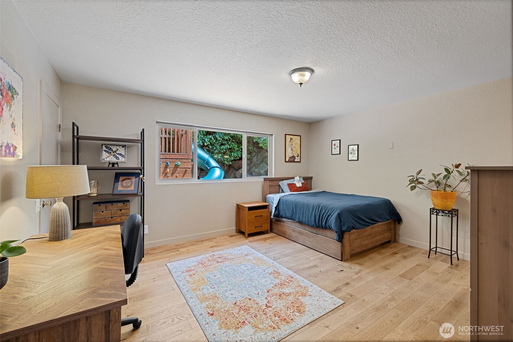 Seattle, Washington, 98117, United States, 4 Bedrooms Bedrooms, ,2 BathroomsBathrooms,Residential,For Sale,1846513