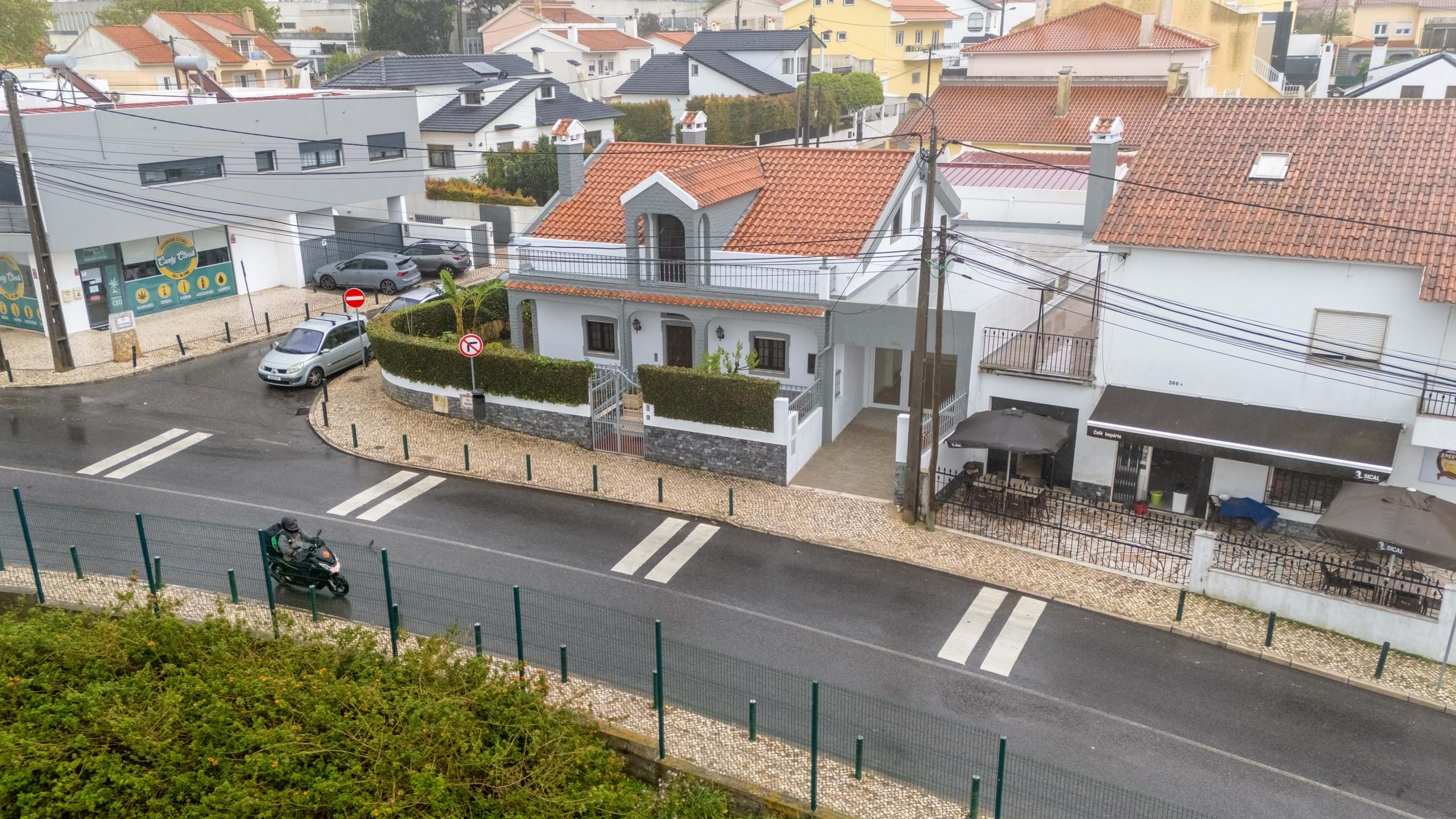 Cascais, Lisbon, 2785-261, PT, 4 Bedrooms Bedrooms, ,3 BathroomsBathrooms,Residential,For Sale,1795238