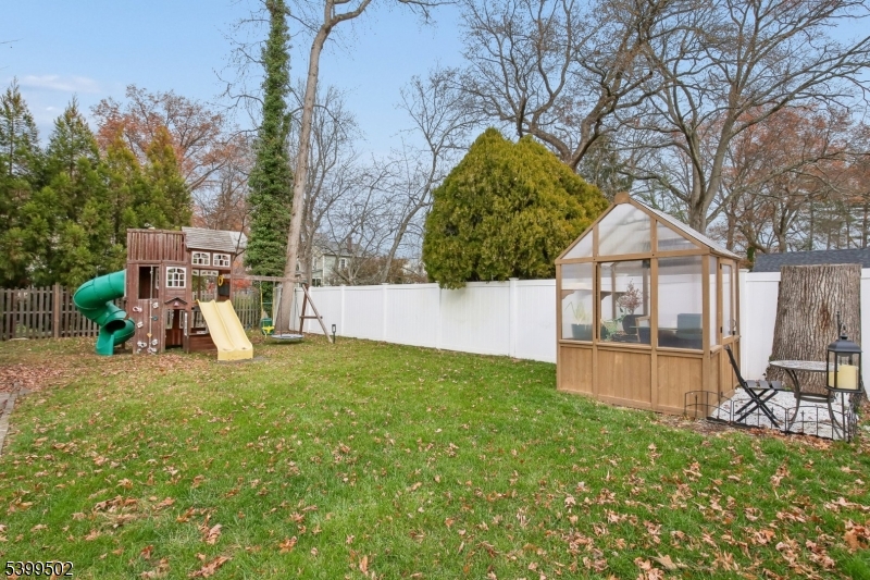 Plainfield City, New Jersey, 07062, United States, 3 Bedrooms Bedrooms, ,2 BathroomsBathrooms,Residential,For Sale,2003425