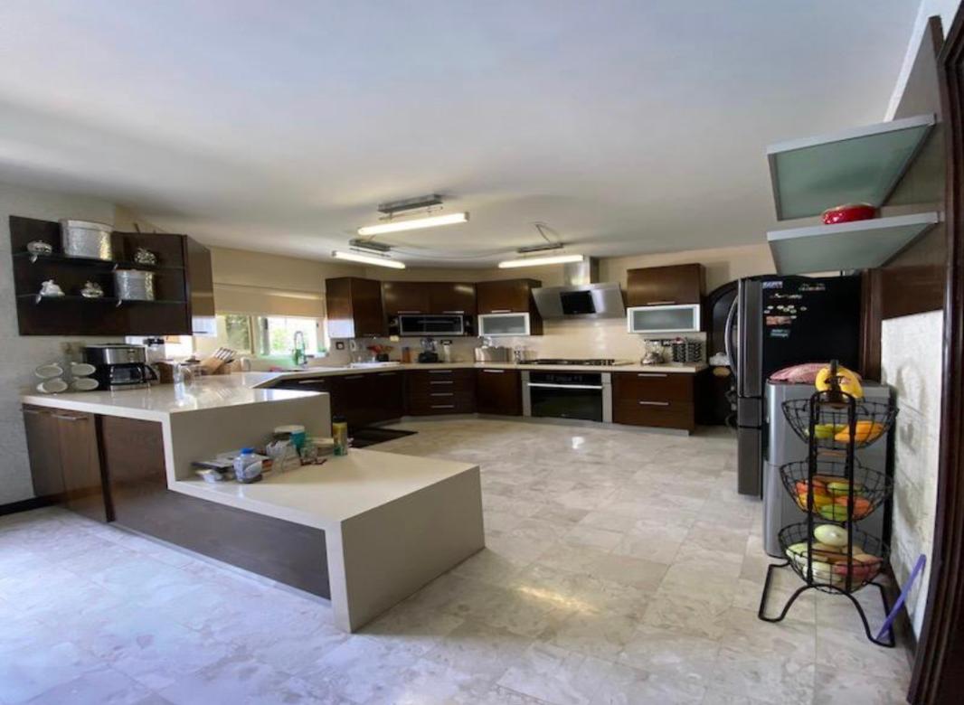 El Greco, Guadalupe, Nuevo León, 67173, Mexico, 4 Bedrooms Bedrooms, ,4 BathroomsBathrooms,Residential,For Sale,El Greco,1442844