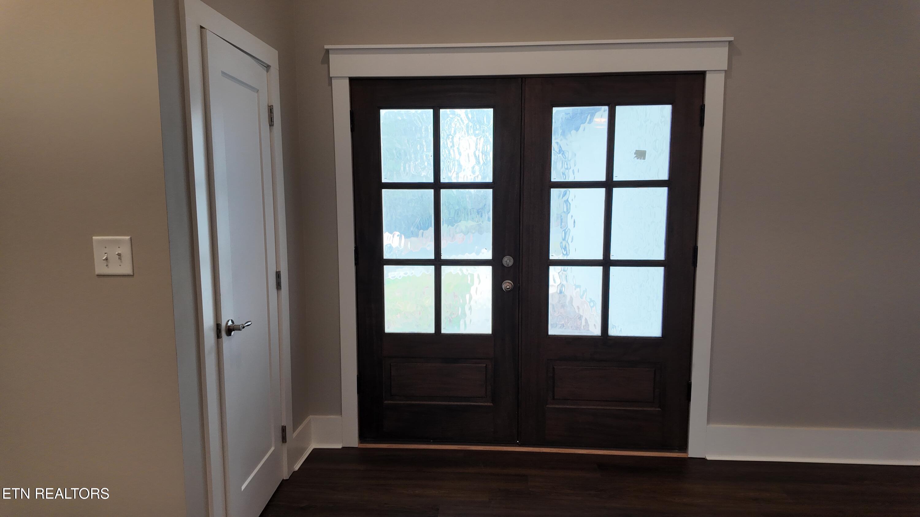 Loudon, Tennessee, 37774, United States, 4 Bedrooms Bedrooms, ,3 BathroomsBathrooms,Residential,For Sale,1981899