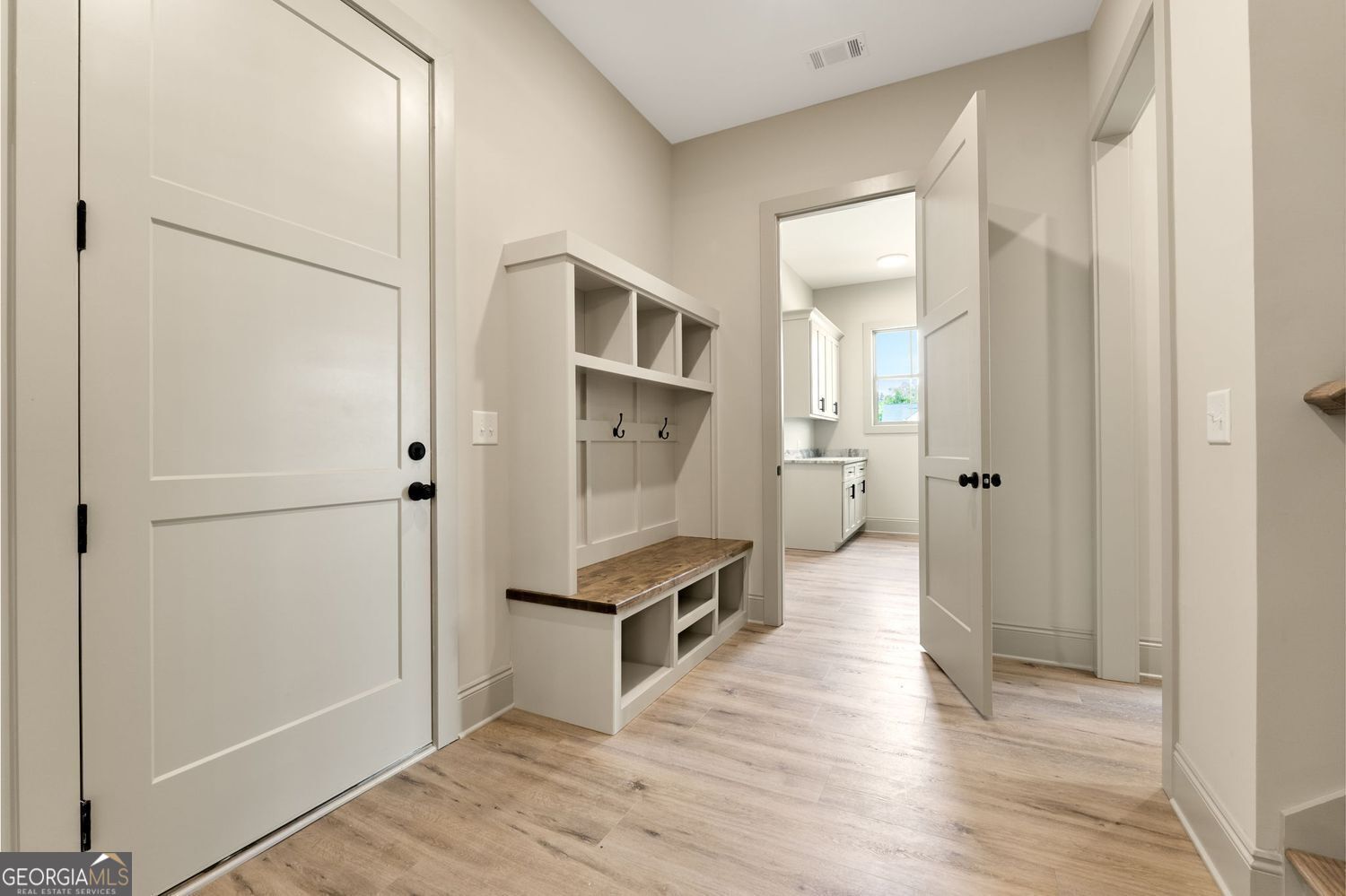 Barnesville, Georgia, 30204, United States, 4 Bedrooms Bedrooms, ,4 BathroomsBathrooms,Residential,For Sale,1859090