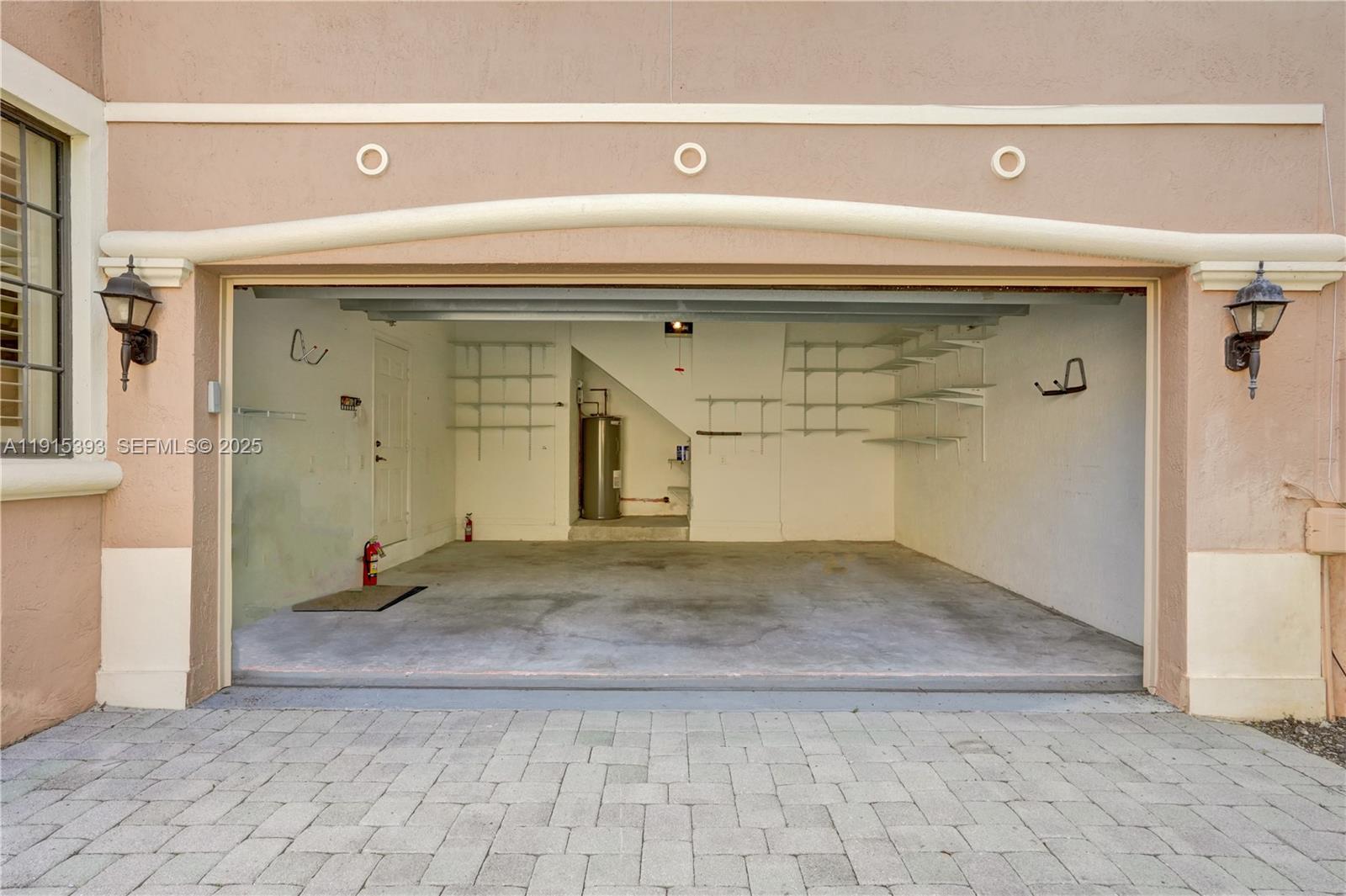 Weston, Florida, 33332, United States, 3 Bedrooms Bedrooms, ,2 BathroomsBathrooms,Residential,For Sale,1998449