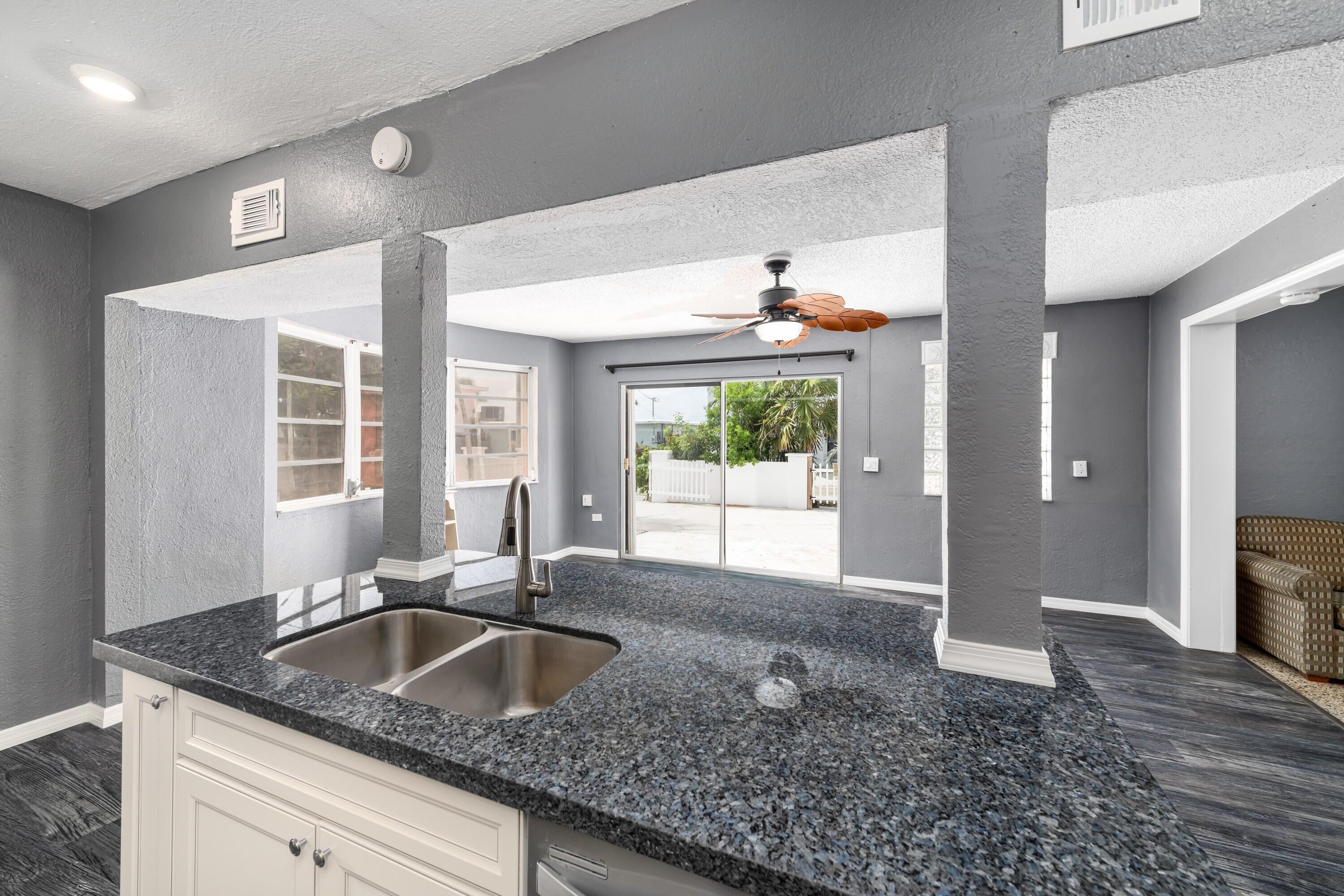 MARATHON, Florida, 33050, United States, 3 Bedrooms Bedrooms, ,2 BathroomsBathrooms,Residential,For Sale,1896234