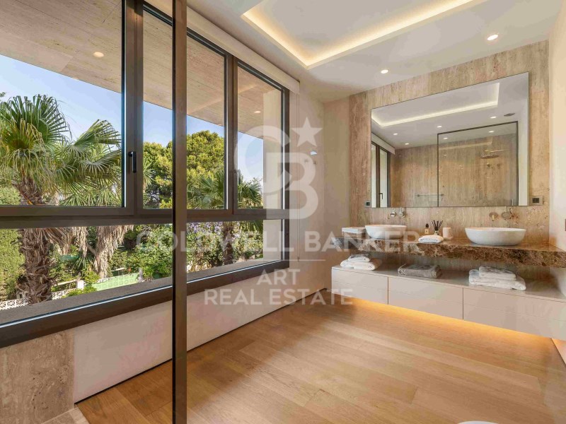 Marbella, Andalusia, ES, 4 Bedrooms Bedrooms, ,4 BathroomsBathrooms,Residential,For Sale,1883039