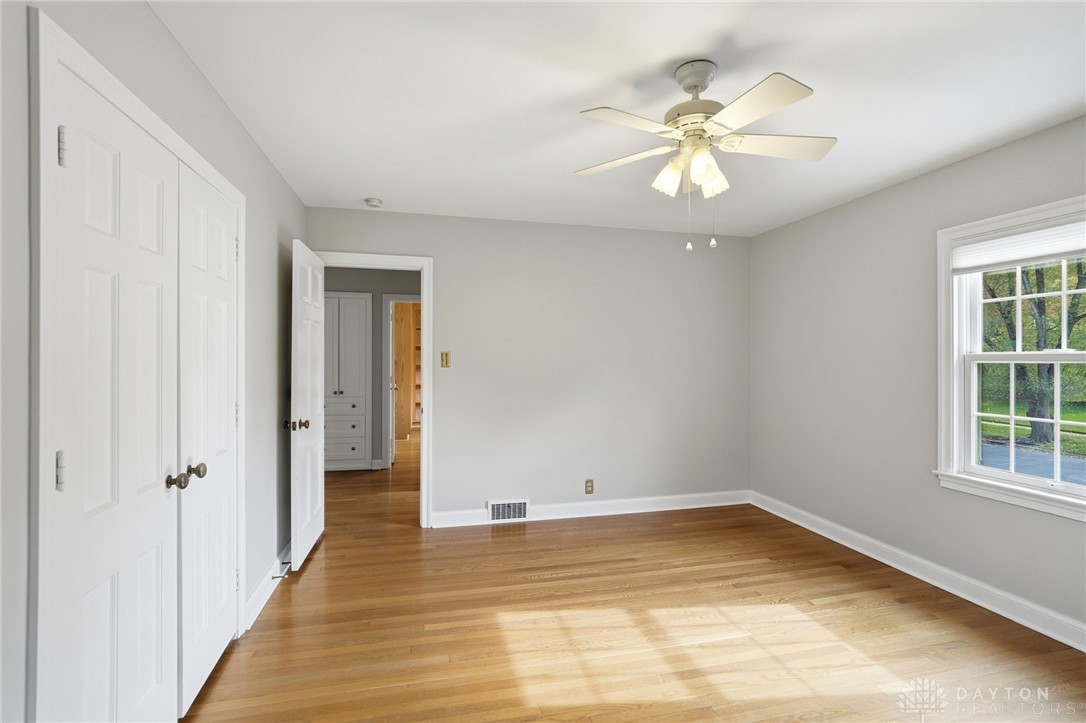 Oakwood, Ohio, 45409, United States, 4 Bedrooms Bedrooms, ,3 BathroomsBathrooms,Residential,For Sale,1987886