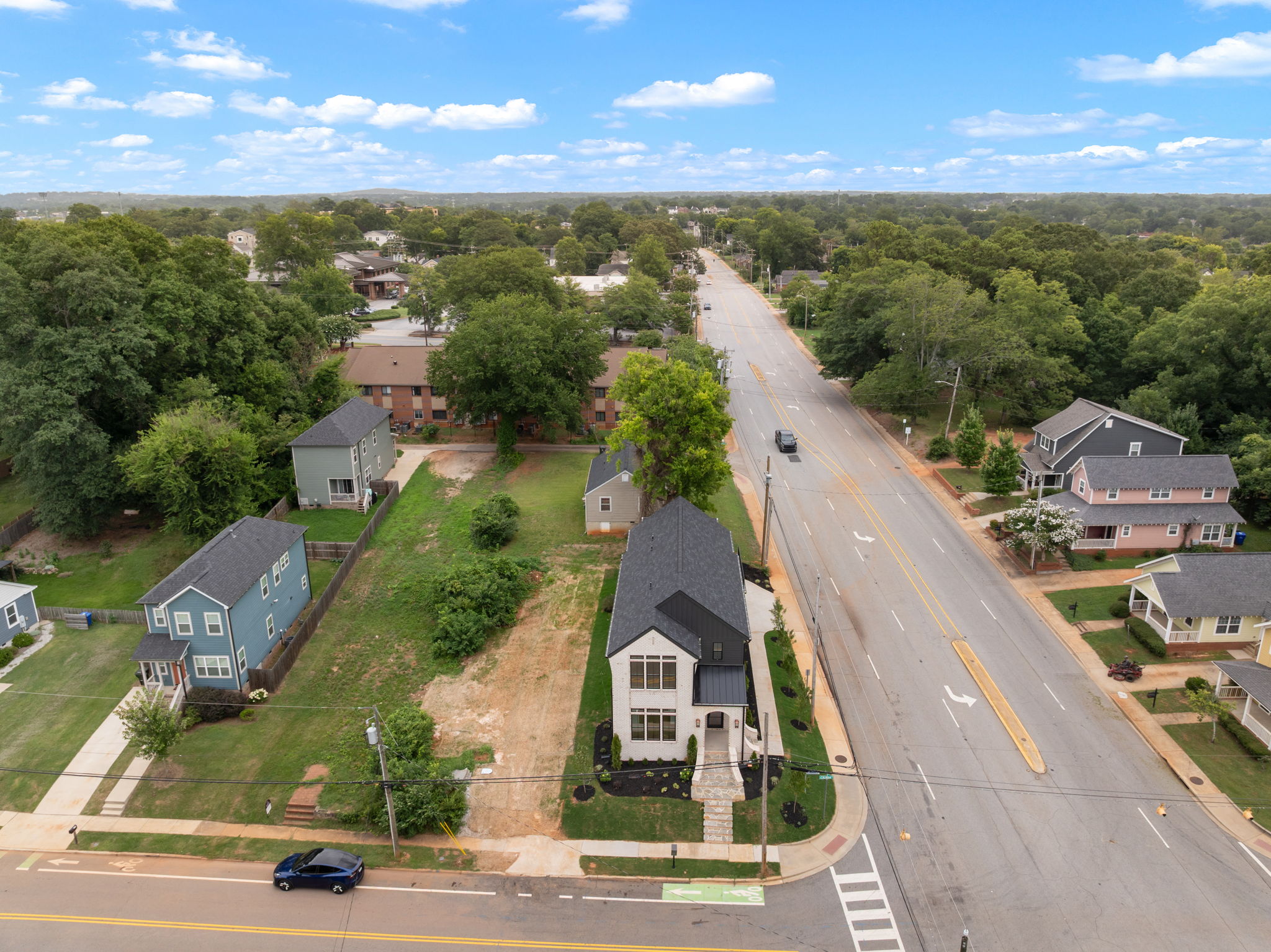  223 South Calhoun Street, Greenville, SC 29601 - 物件實景