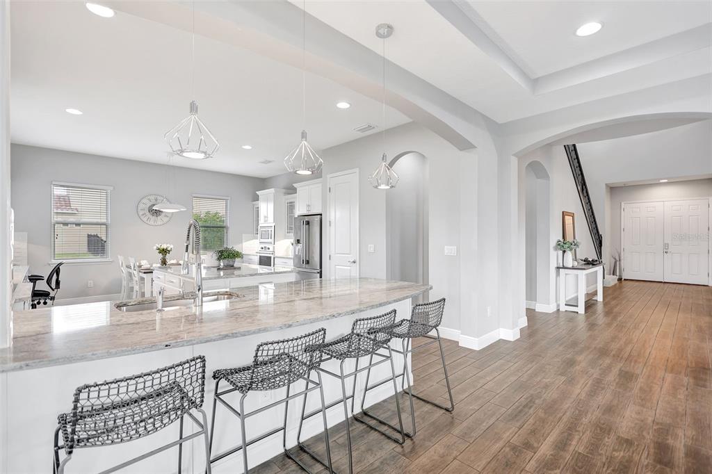Bradenton, Florida, 34212, United States, 5 Bedrooms Bedrooms, ,5 BathroomsBathrooms,Residential,For Sale,1917227
