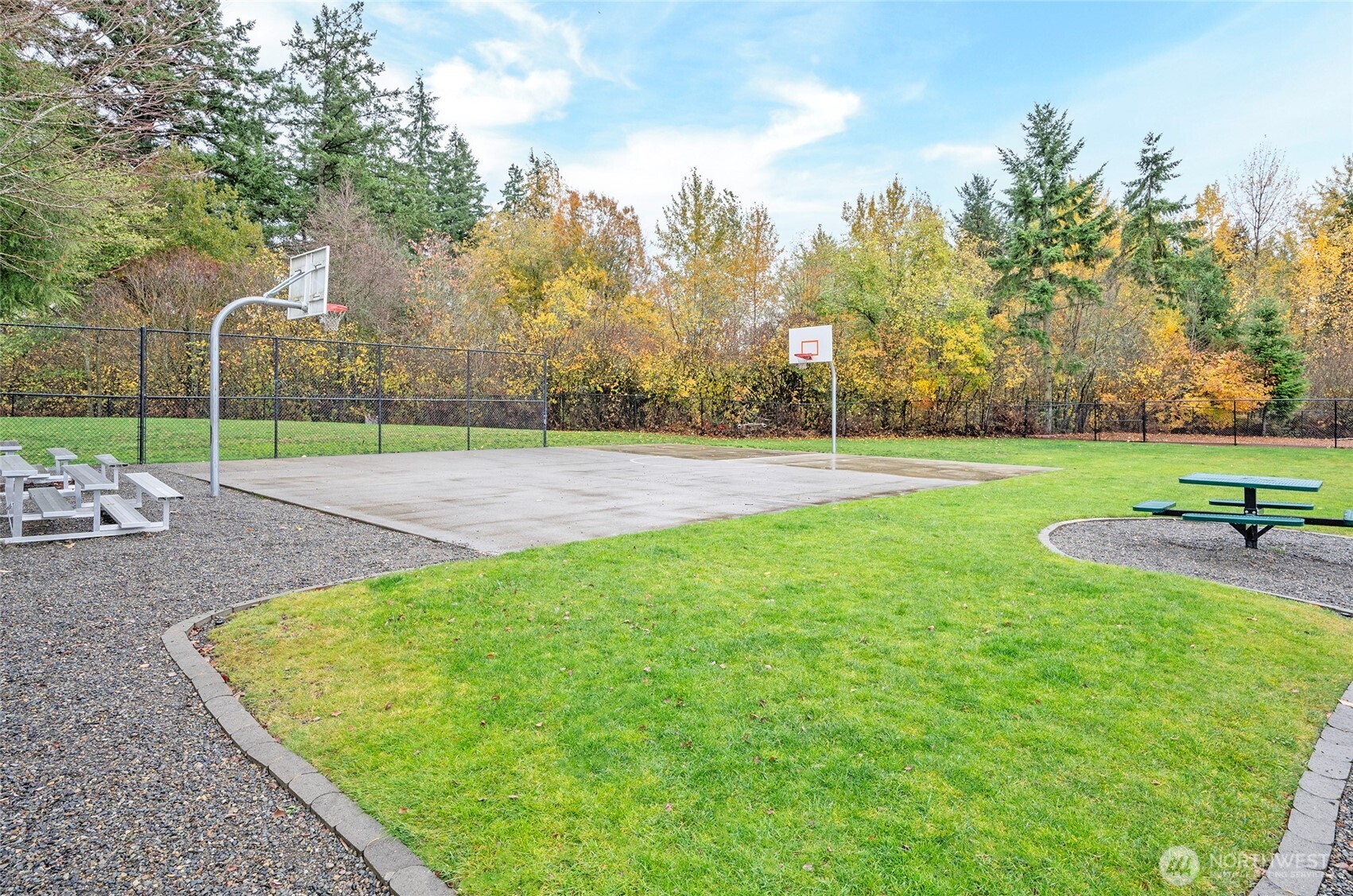 Puyallup, Washington, 98375, United States, 3 Bedrooms Bedrooms, ,3 BathroomsBathrooms,Residential,For Sale,1989392