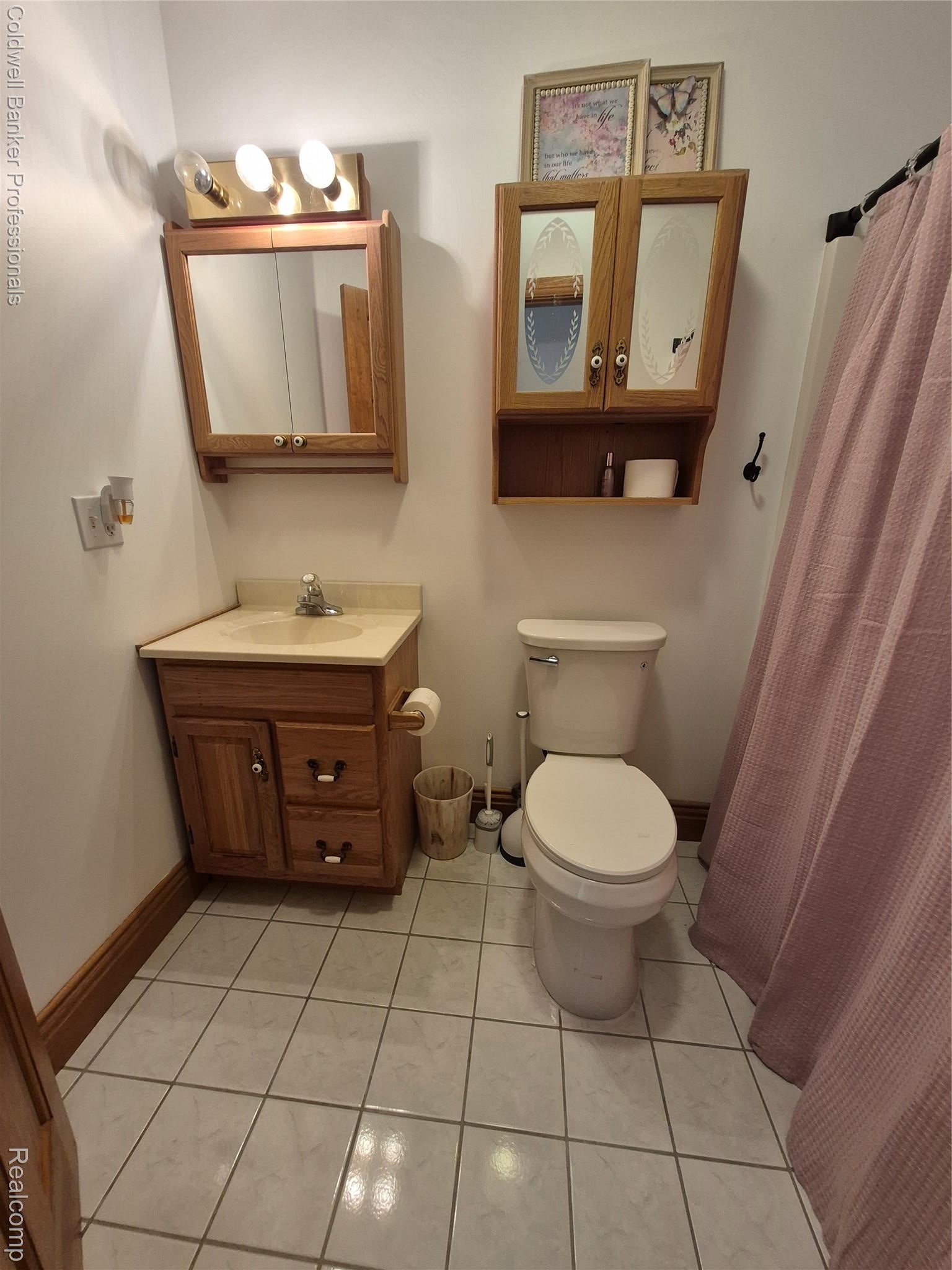 SwartzCreek, Michigan, 48473, United States, 4 Bedrooms Bedrooms, ,4 BathroomsBathrooms,Residential,For Sale,1958506