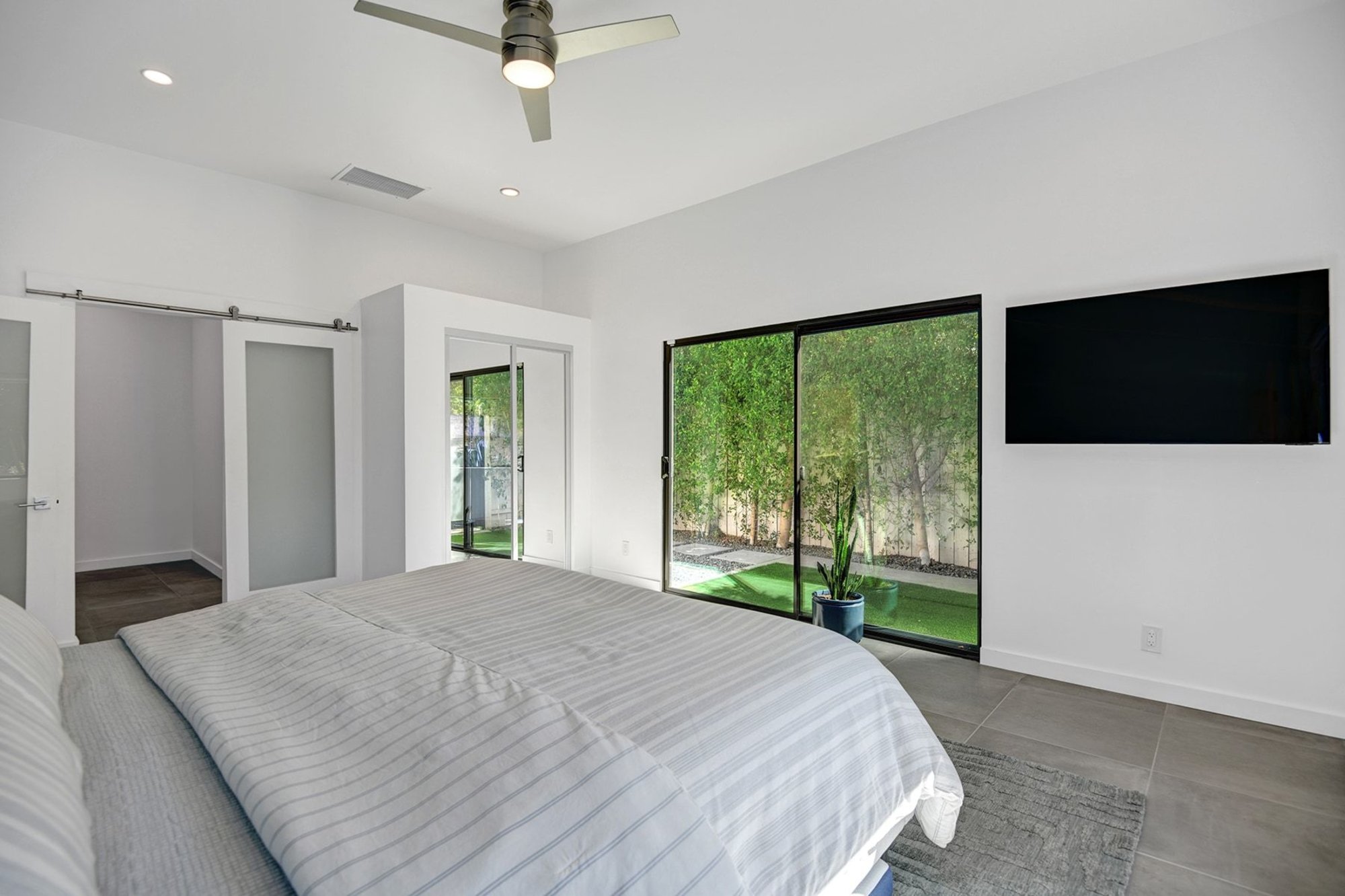  Rancho Mirage Reimagined Mid-Century Retreat an Expansive .43-Acre Lot - 物件實景