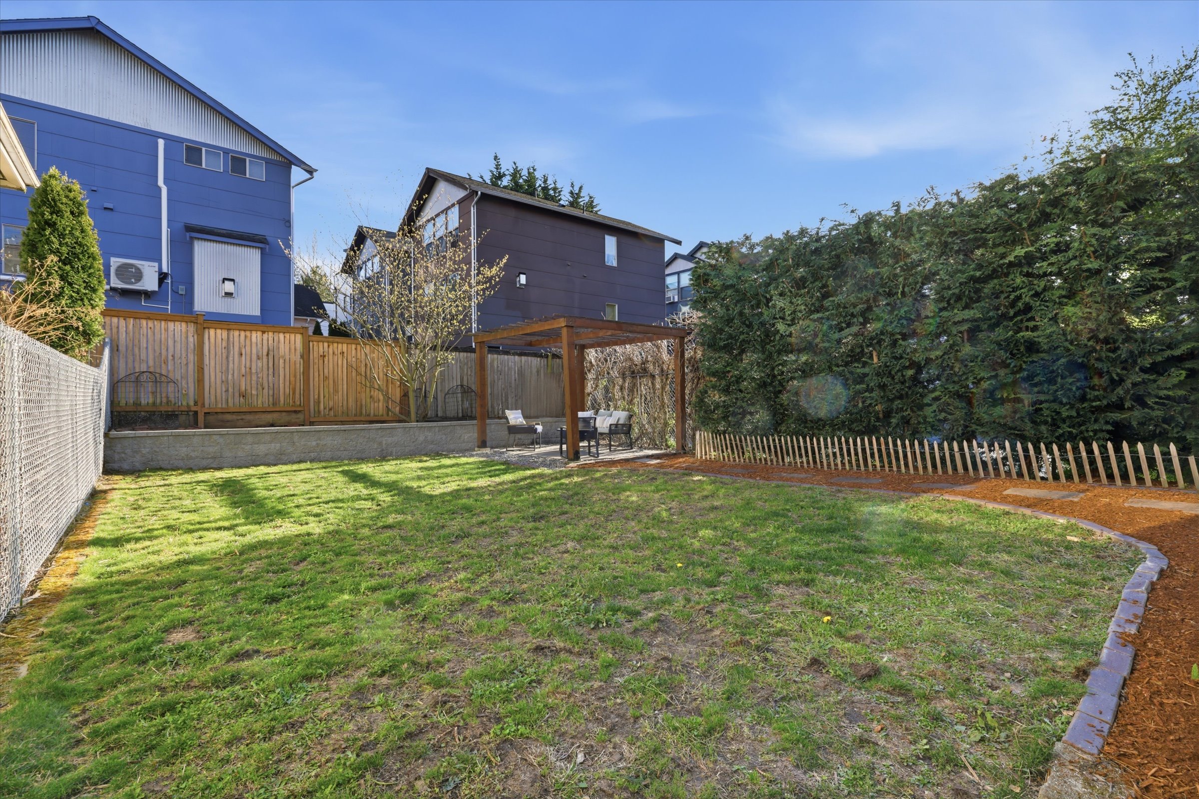  3557 S Hudson St, Seattle, WA 98118 - 物件實景