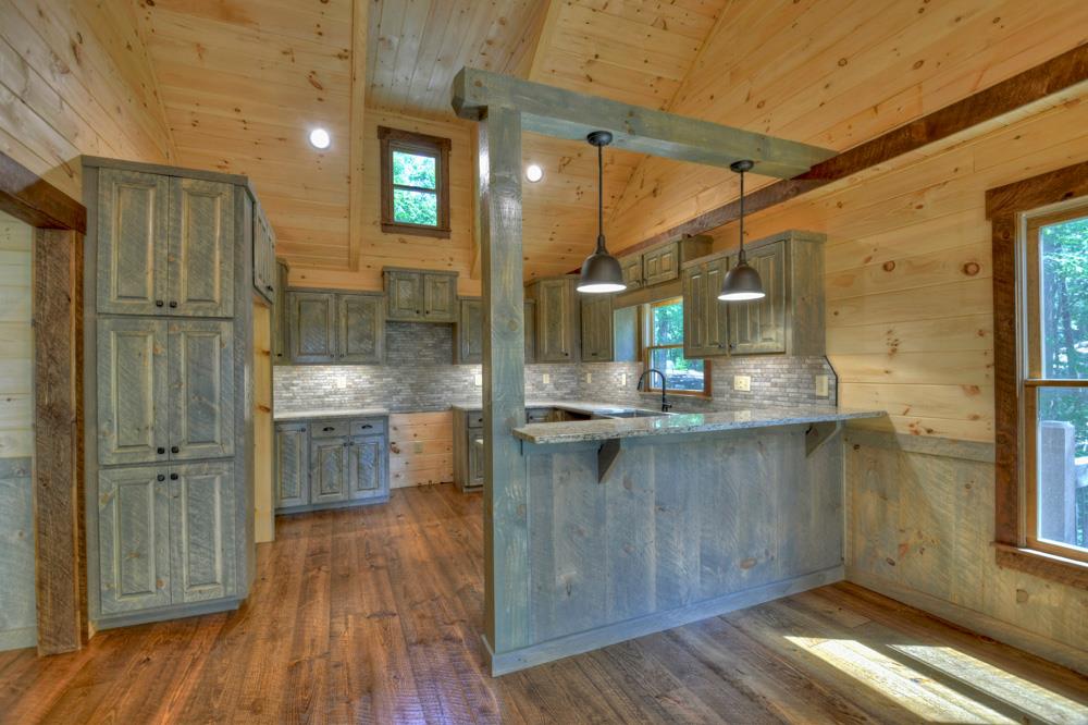 Mineral Bluff, Georgia, 30559, United States, 4 Bedrooms Bedrooms, ,4 BathroomsBathrooms,Residential,For Sale,1871299