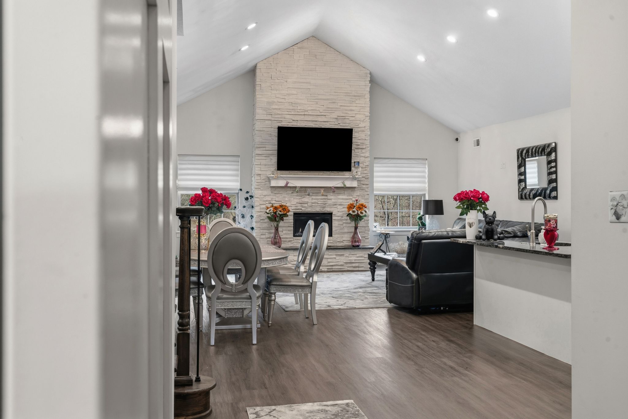  113 Hemingway Lane, Coraopolis, PA 15108 - 物件實景