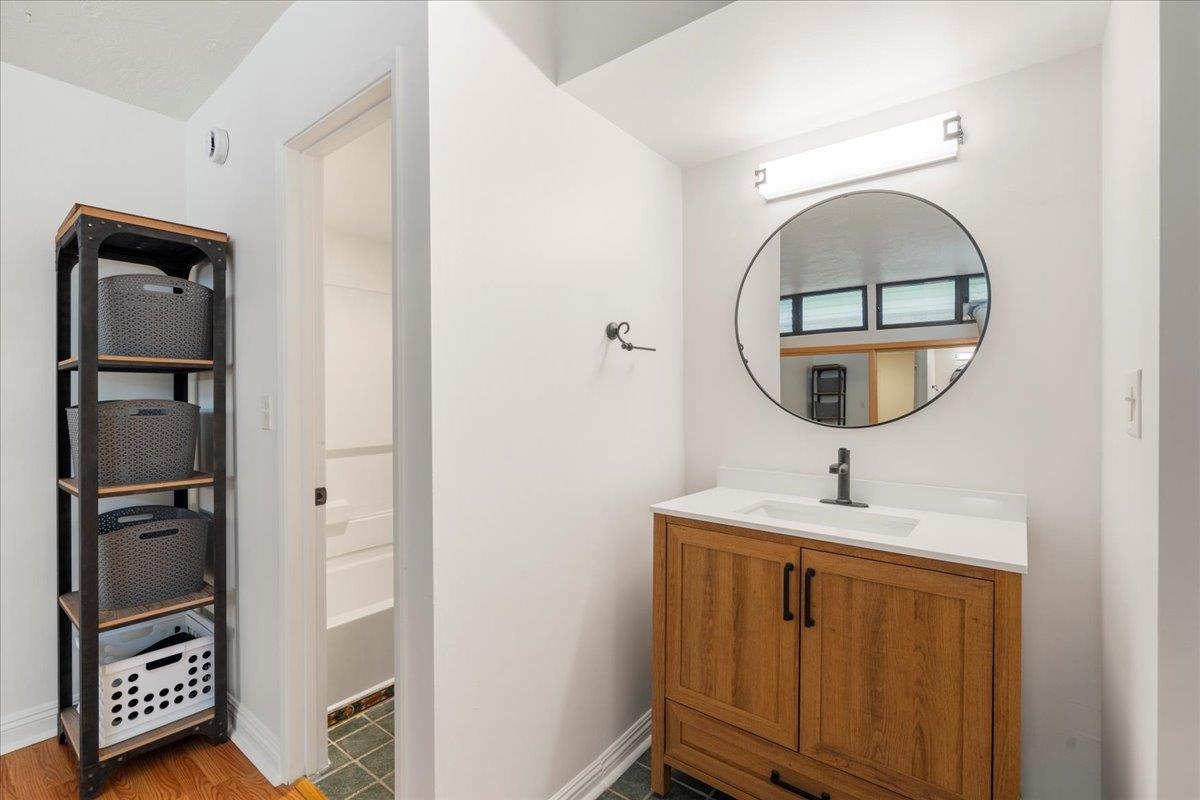 Wailuku, Hawaii, 96793, United States, 2 Bedrooms Bedrooms, ,2 BathroomsBathrooms,Residential,For Sale,1849060