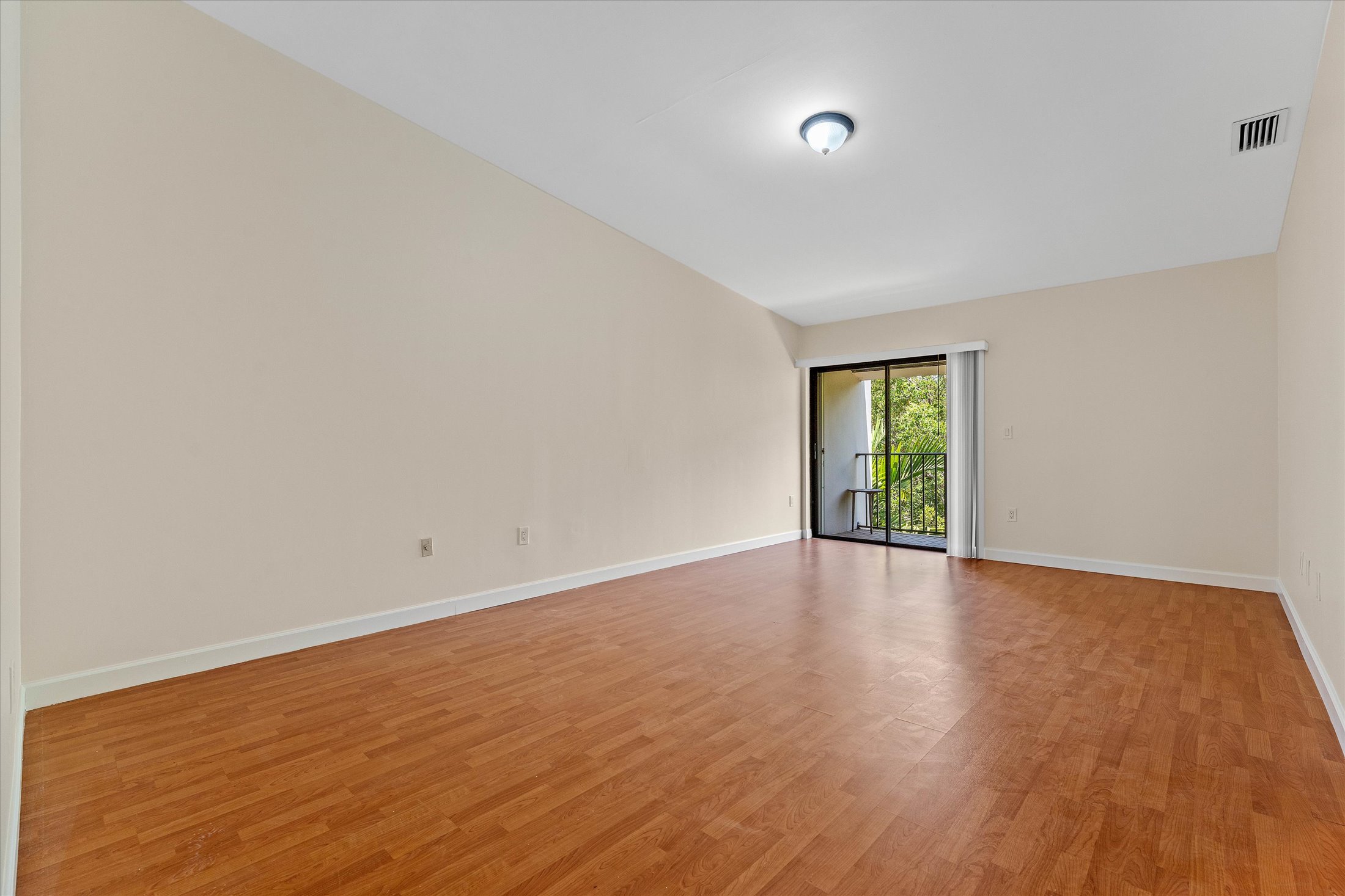  2525 NE 135th St, North Miami, FL, 33181 - 物件實景