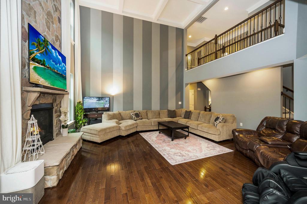 Woodbridge, Virginia, 22193, United States, 6 Bedrooms Bedrooms, ,6 BathroomsBathrooms,Residential,For Sale,1919107