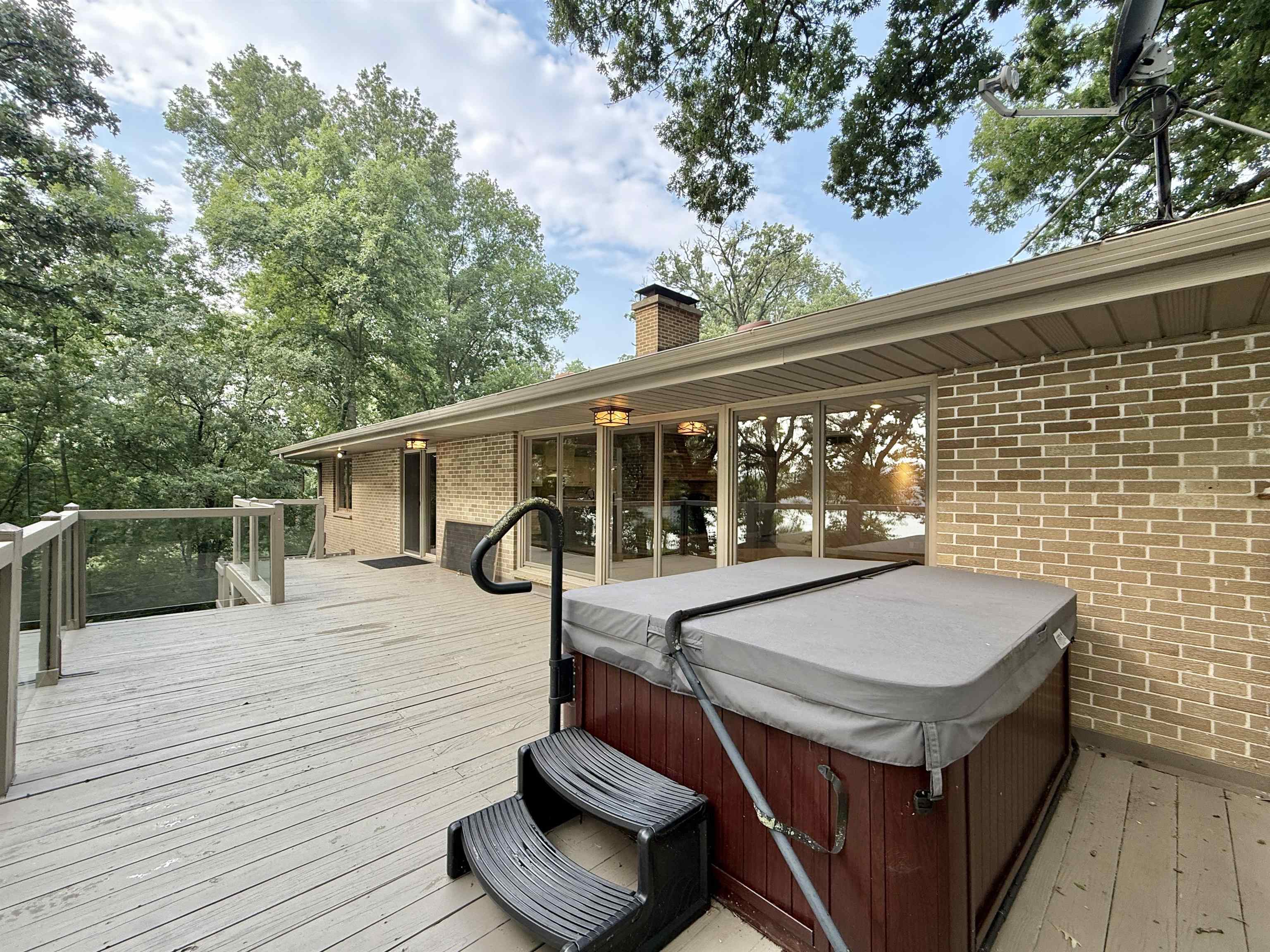 Beloit, Wisconsin, 53511, United States, 4 Bedrooms Bedrooms, ,3 BathroomsBathrooms,Residential,For Sale,1905797
