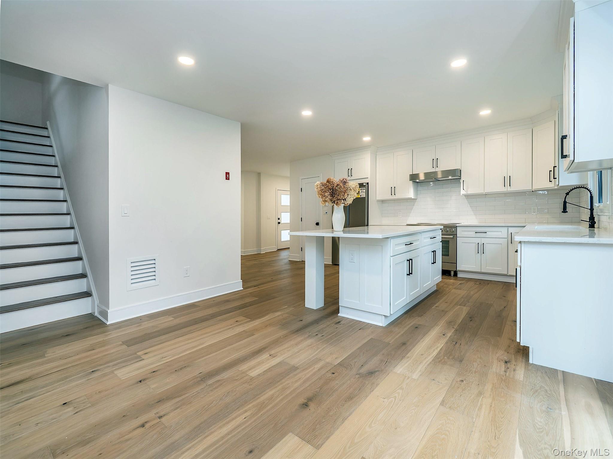  48 Buckeye Road, Glen Cove, NY, 11542 - 物件實景