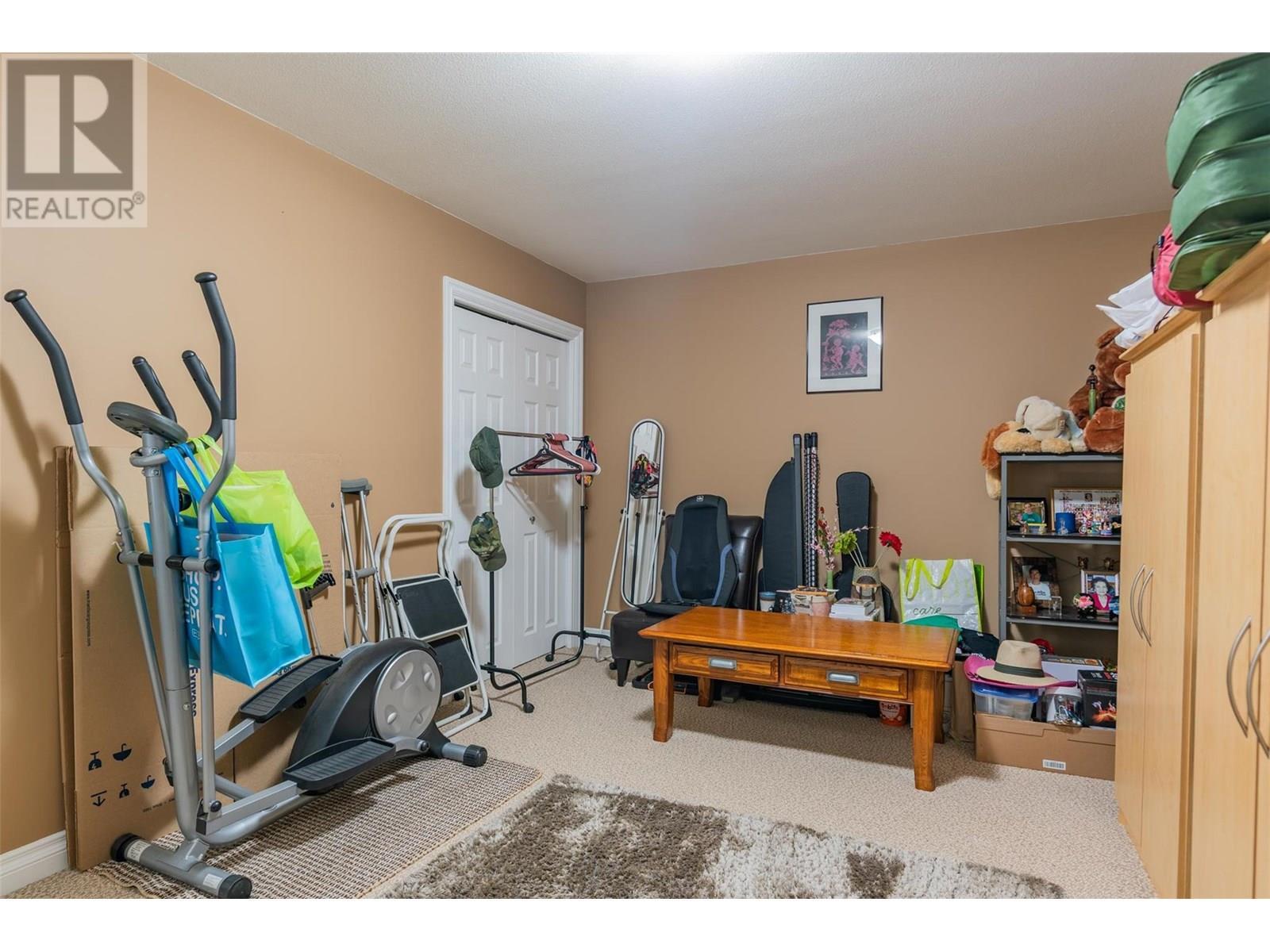 CASTLEGAR, British Columbia, V1N 1J7, CA, 3 Bedrooms Bedrooms, ,2 BathroomsBathrooms,Residential,For Sale,1913084