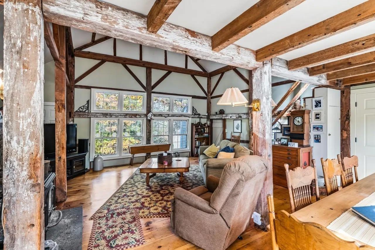 Wilton, New Hampshire, 03086, United States, 3 Bedrooms Bedrooms, ,3 BathroomsBathrooms,Residential,For Sale,1985735