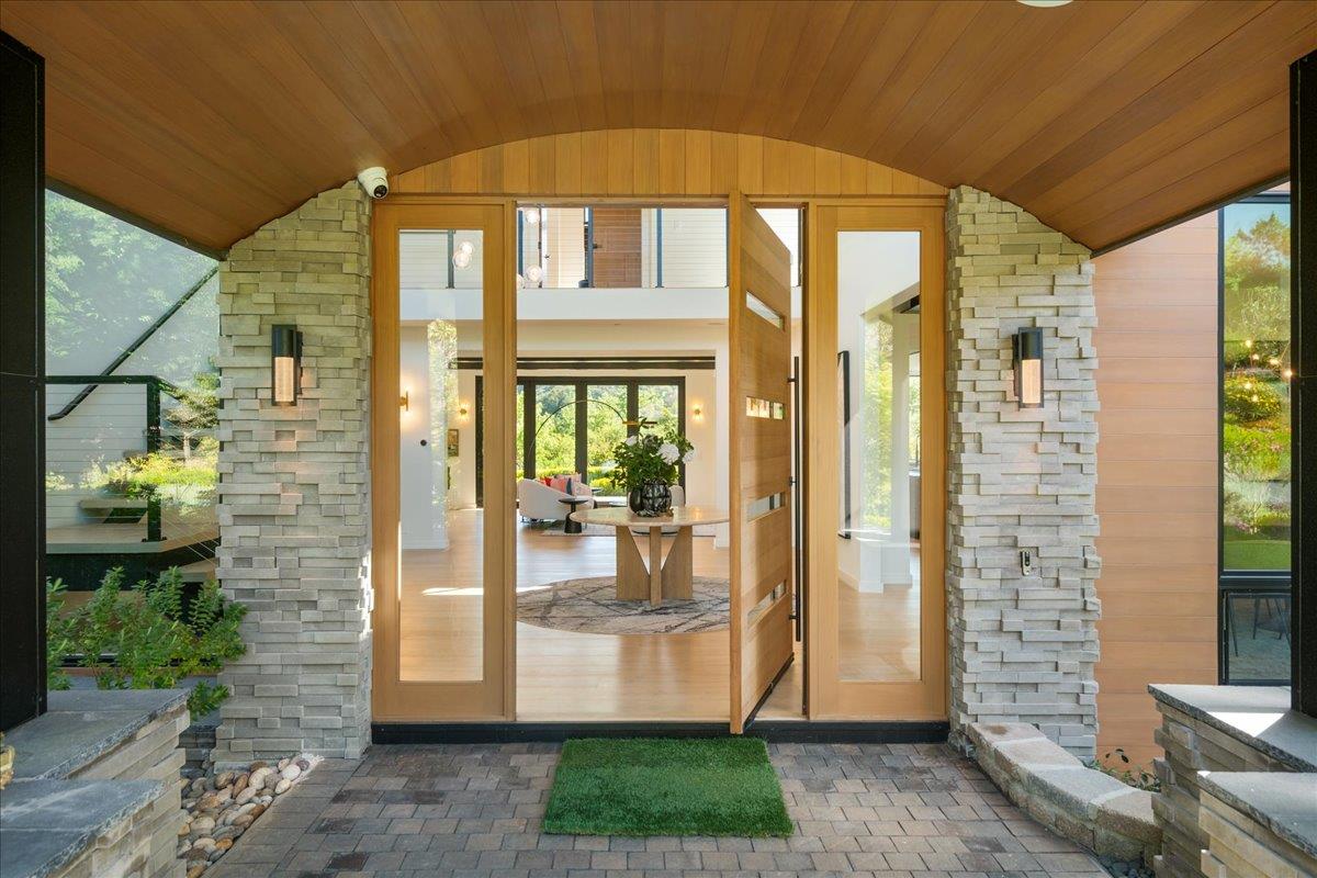 Saratoga, California, 95070, United States, 6 Bedrooms Bedrooms, ,11 BathroomsBathrooms,Residential,For Sale,1971416