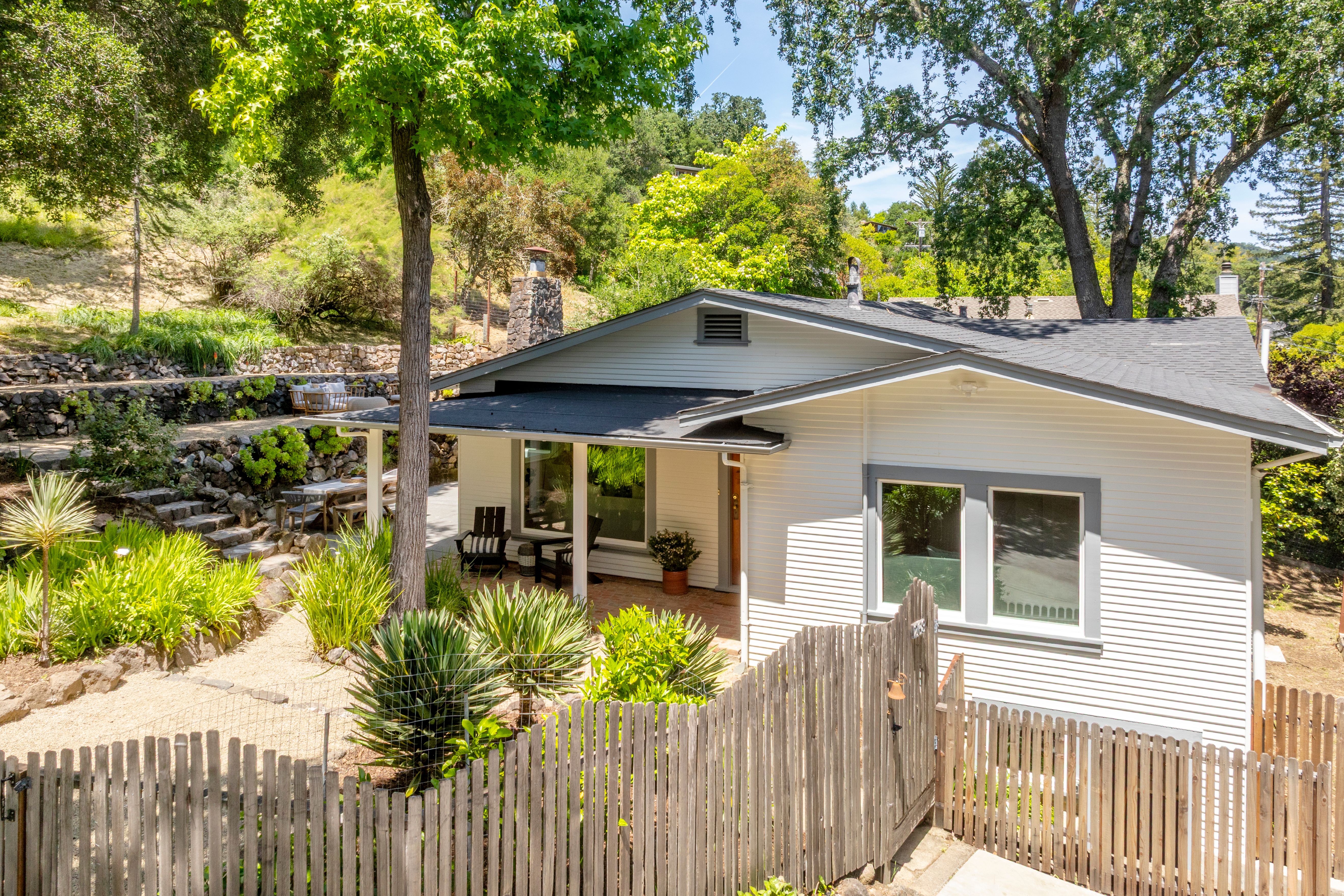  Lush Indoor-Outdoor Living in San Anselmo - 物件實景