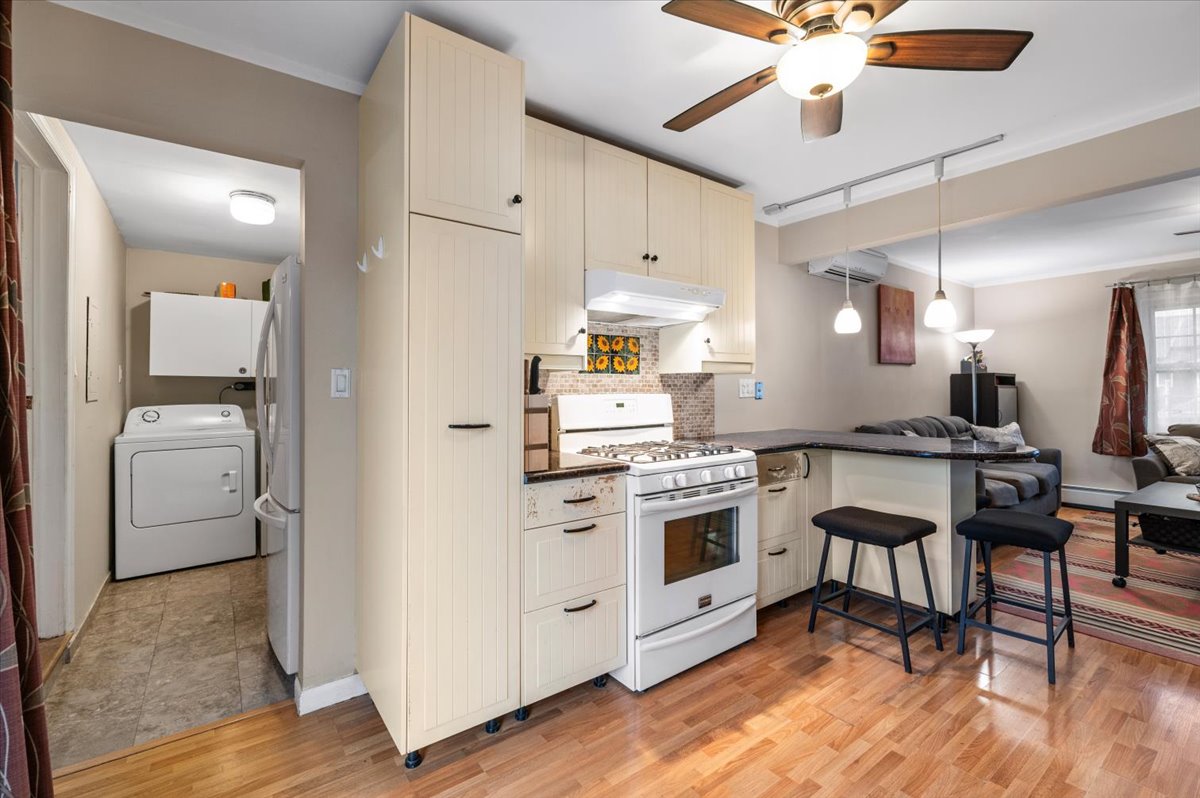 Massapequa, New York, 11758, United States, 5 Bedrooms Bedrooms, ,2 BathroomsBathrooms,Residential,For Sale,1930623