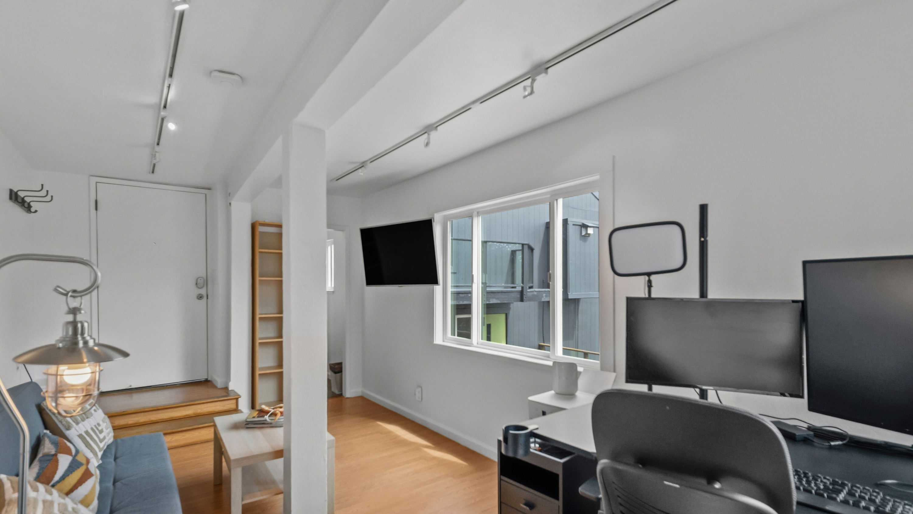  Contempary Hillside Living - 物件實景