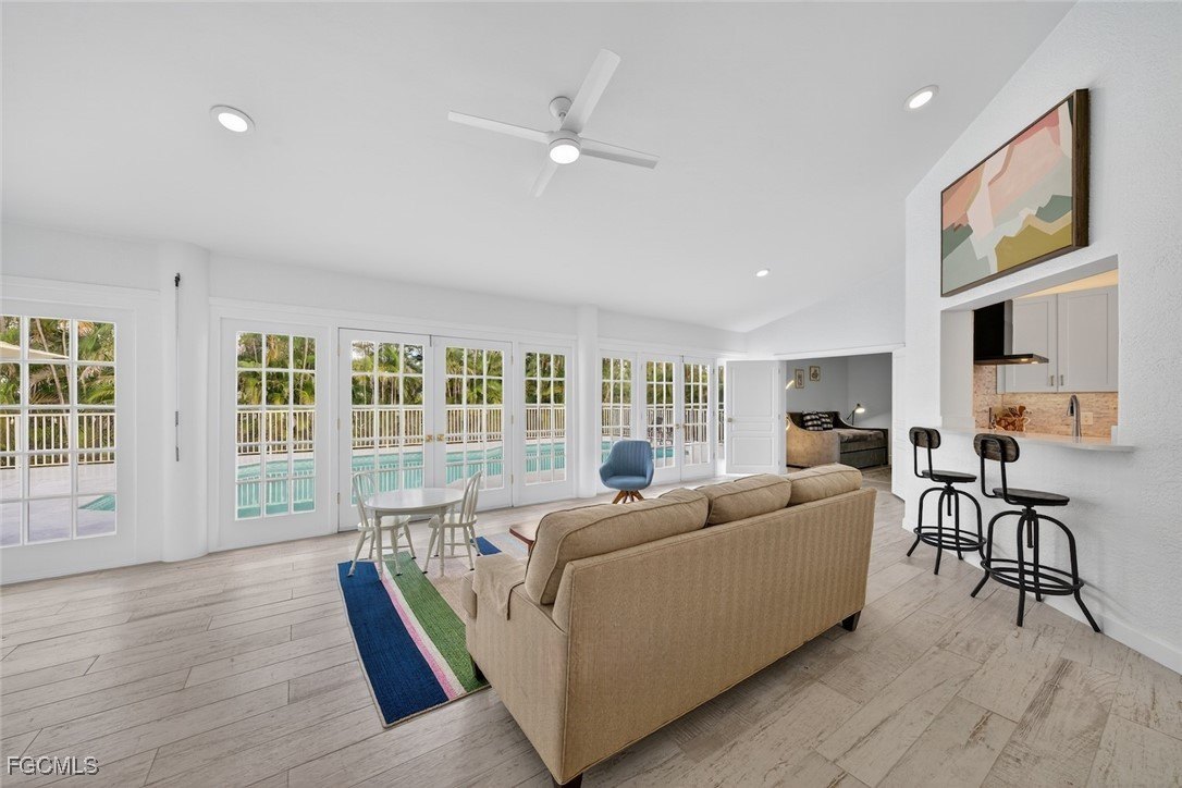 Fort Myers, Florida, 33908, United States, 3 Bedrooms Bedrooms, ,3 BathroomsBathrooms,Residential,For Sale,1973710