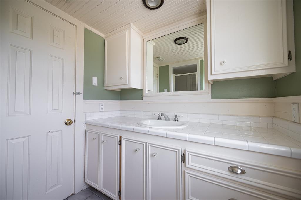 Farmersville, Texas, 75442, United States, 4 Bedrooms Bedrooms, ,3 BathroomsBathrooms,Residential,For Sale,1786114