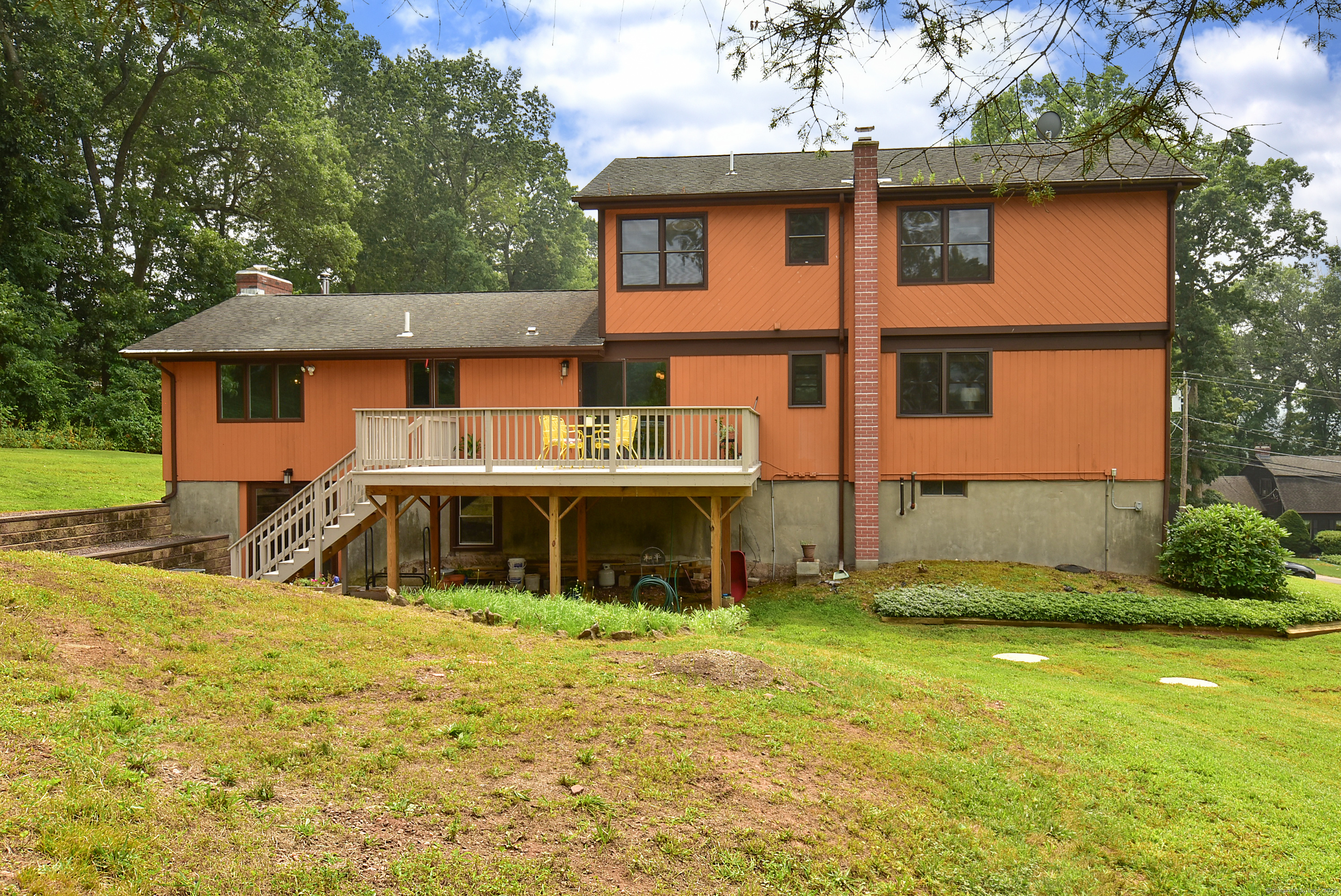 Ellington, Connecticut, 06029, United States, 5 Bedrooms Bedrooms, ,4 BathroomsBathrooms,Residential,For Sale,1911965