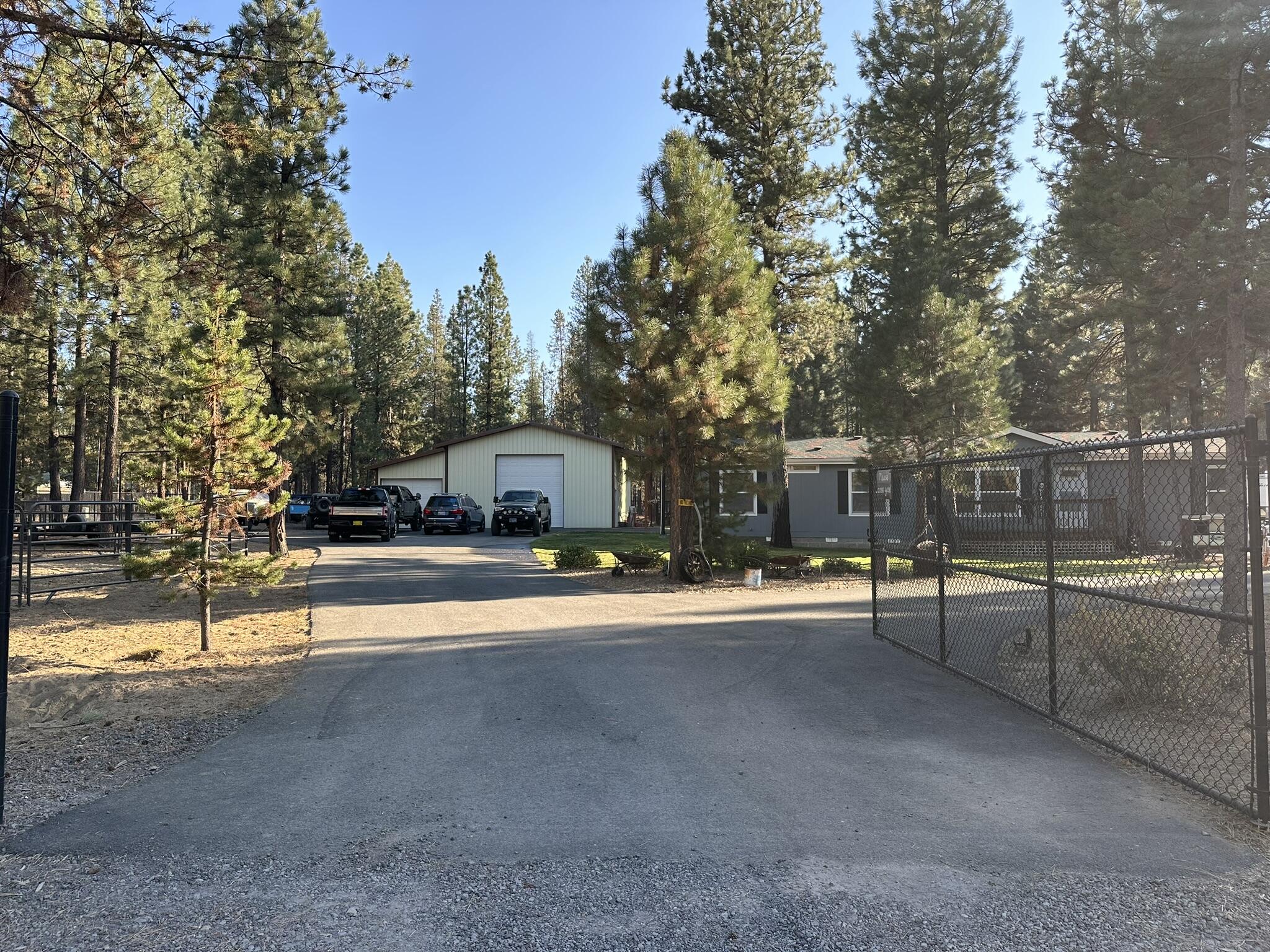 La Pine, Oregon, 97739, United States, 3 Bedrooms Bedrooms, ,2 BathroomsBathrooms,Residential,For Sale,2040090