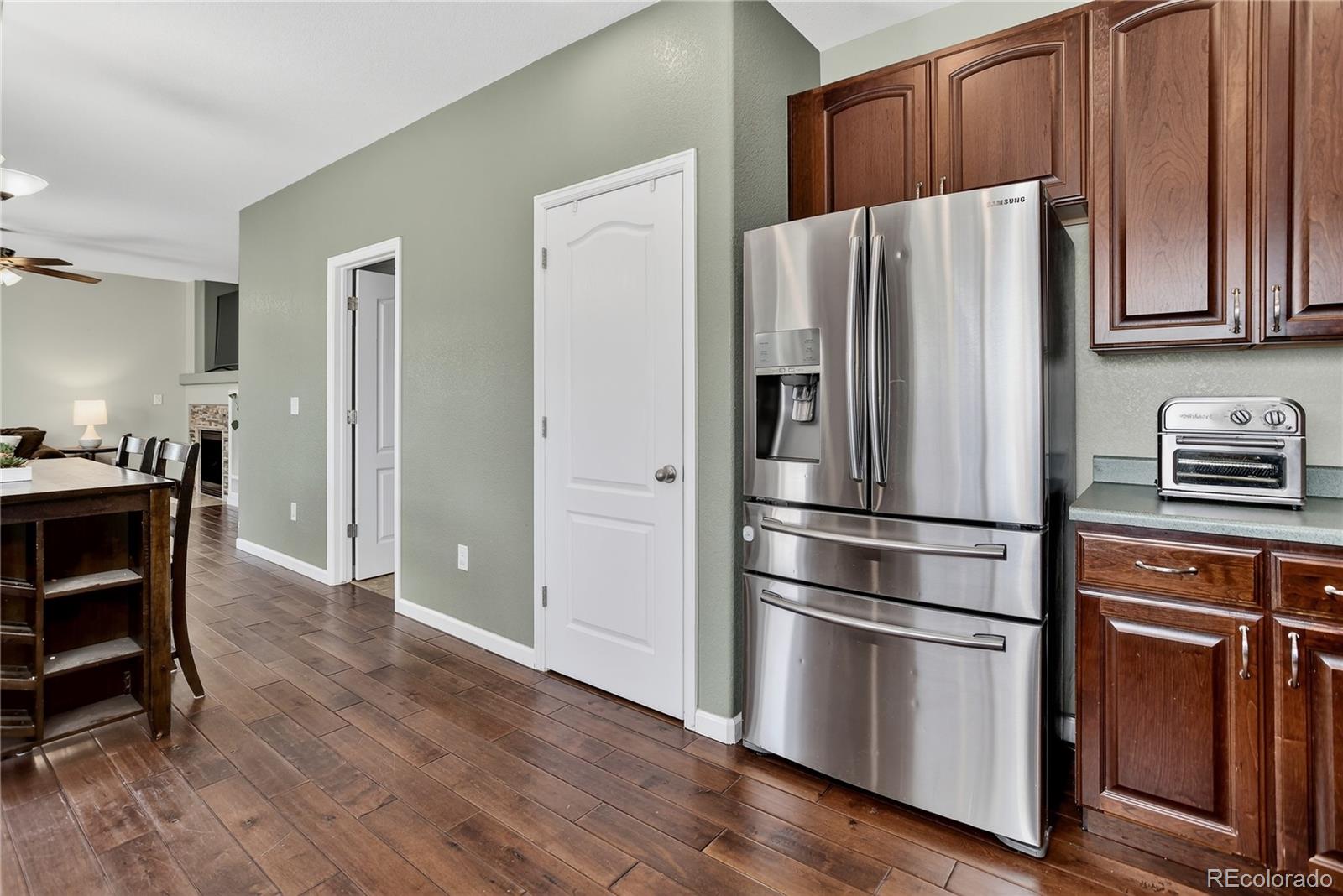 Aurora, Colorado, 80018, United States, 3 Bedrooms Bedrooms, ,3 BathroomsBathrooms,Residential,For Sale,1926277