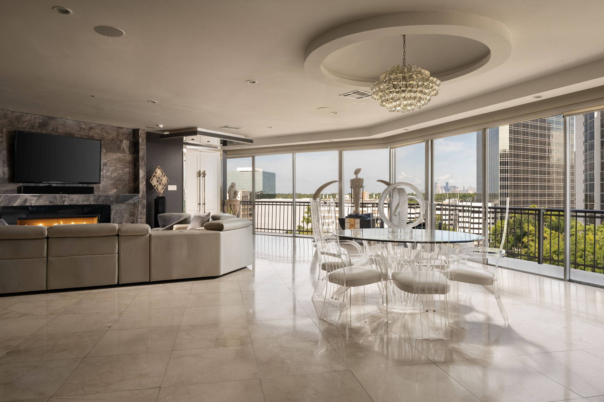  5050 Woodway Drive #8N - 物件實景