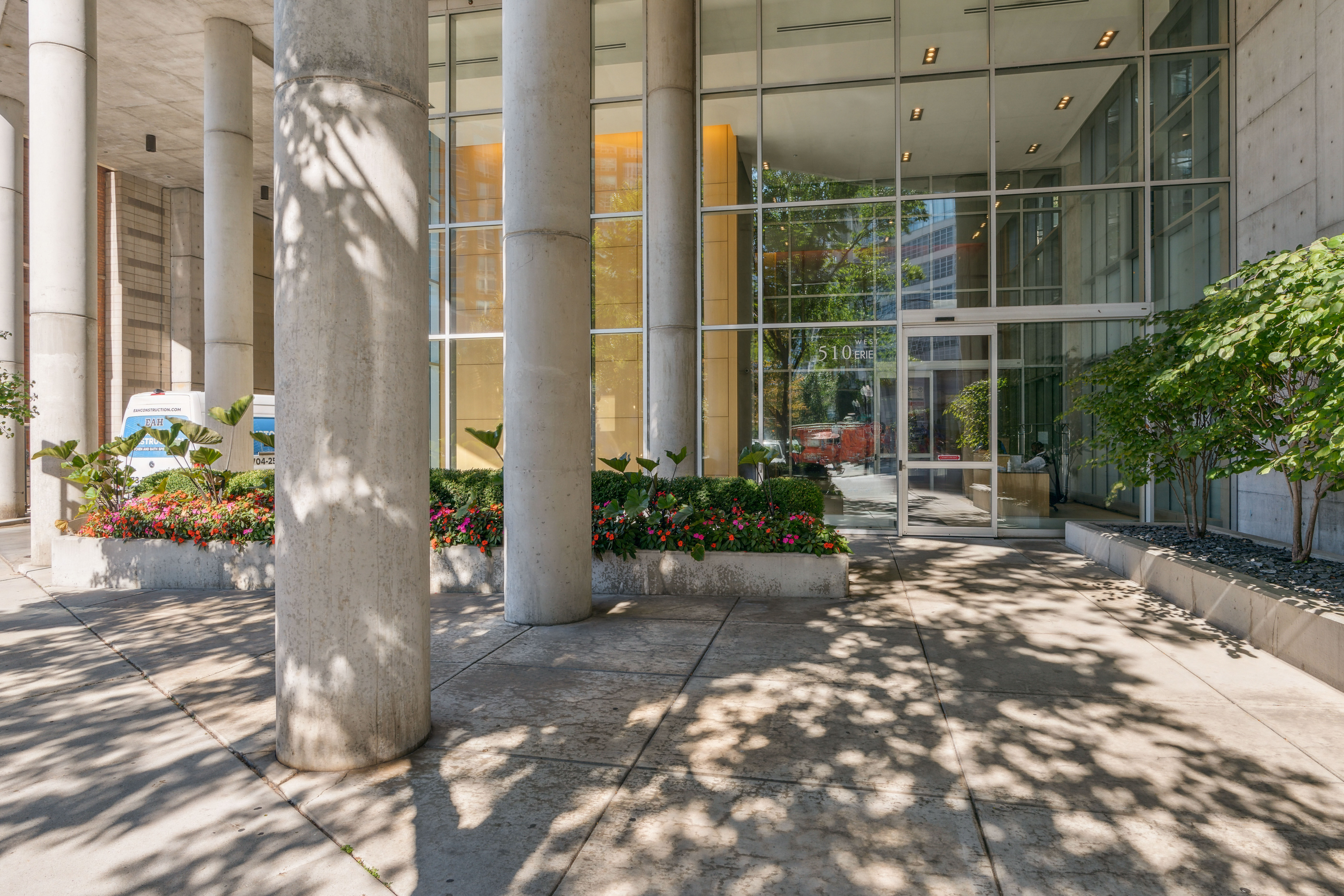  Prepare to be Impressed by this Impeccably Maintained Residence - 物件實景