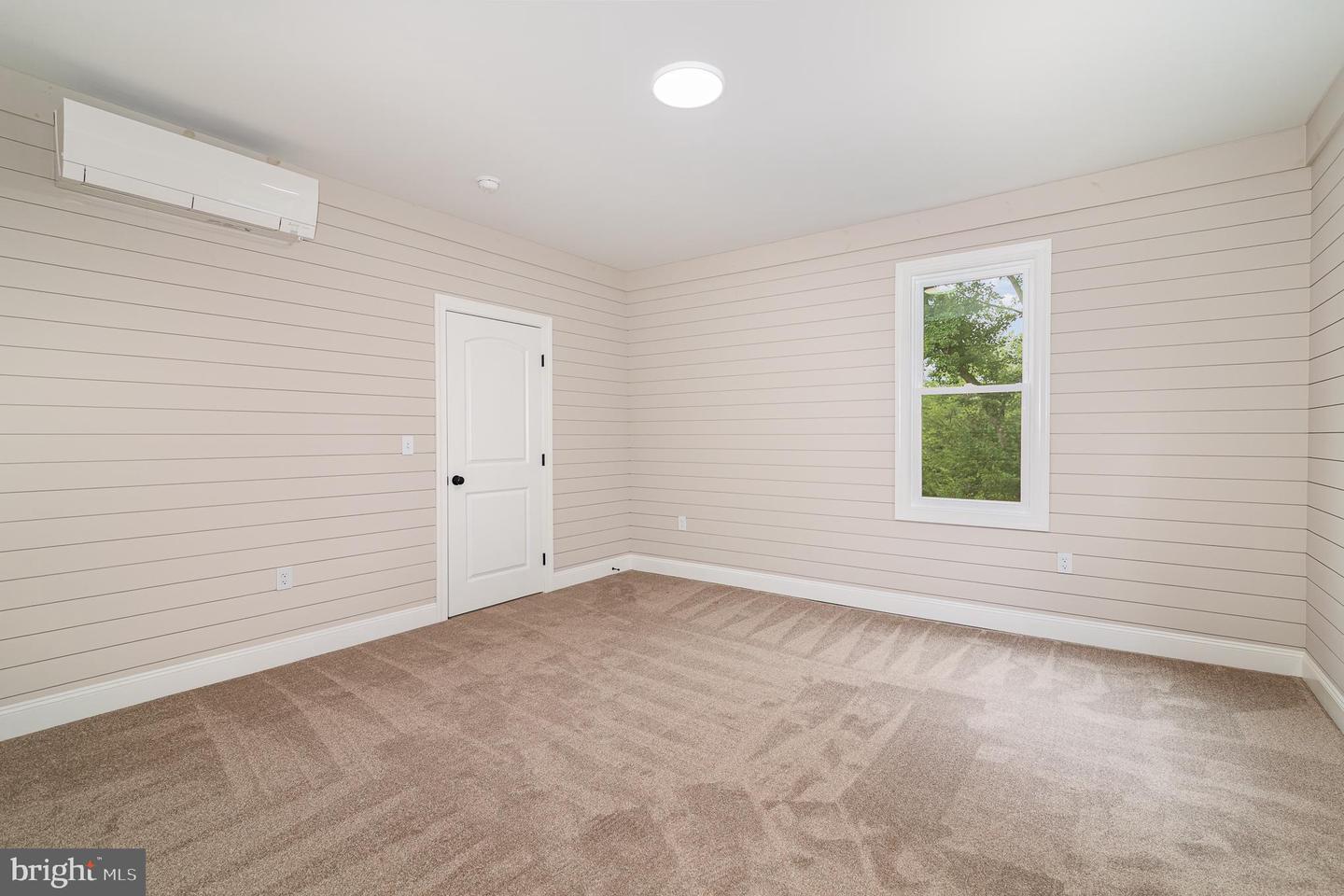 Harrisburg, Pennsylvania, 17112, United States, 5 Bedrooms Bedrooms, ,3 BathroomsBathrooms,Residential,For Sale,1890402