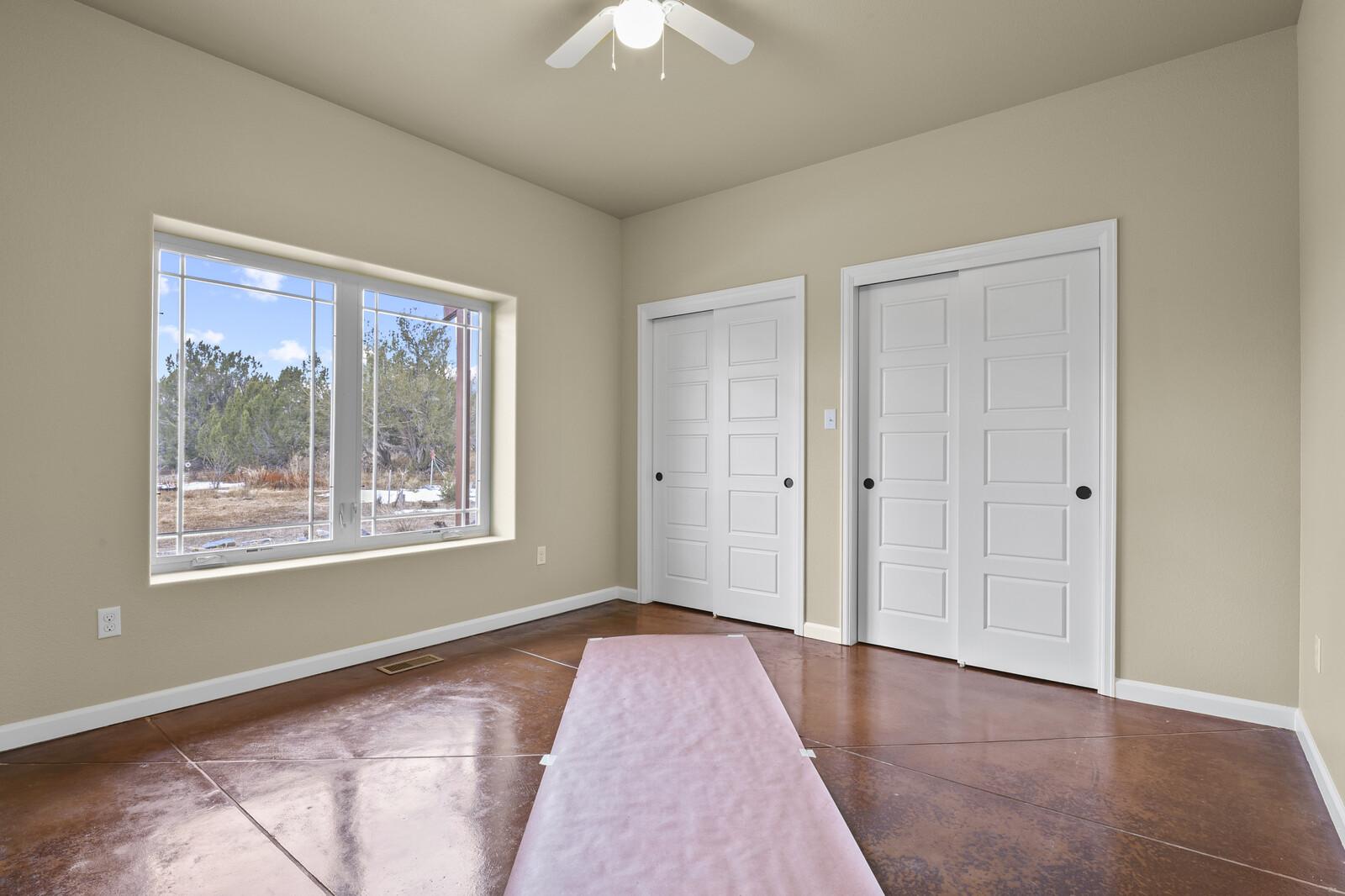 Pueblo, Colorado, 81004, United States, 2 Bedrooms Bedrooms, ,Residential,For Sale,1915514