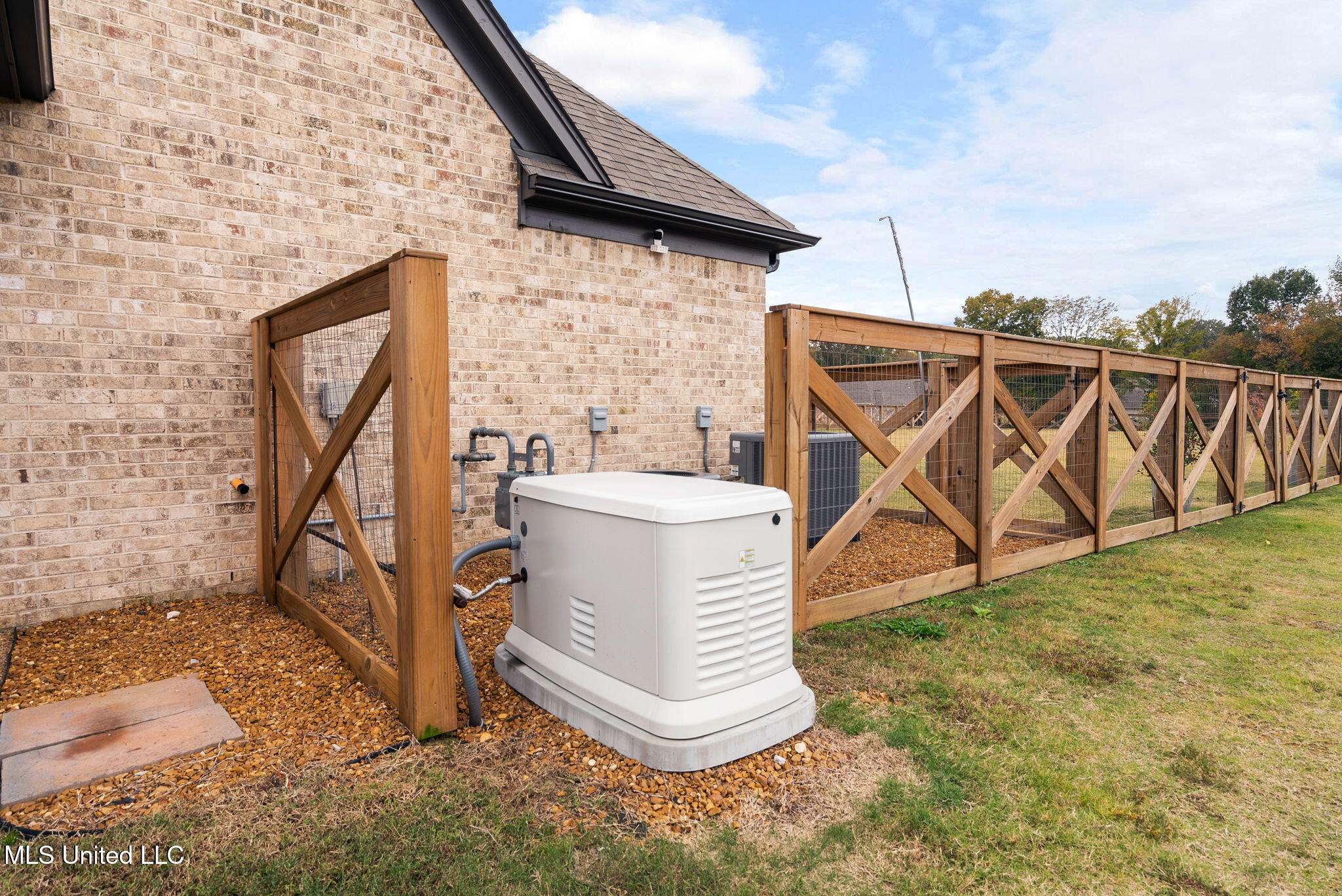 Hernando, Mississippi, 38632, United States, 5 Bedrooms Bedrooms, ,3 BathroomsBathrooms,Residential,For Sale,1991187