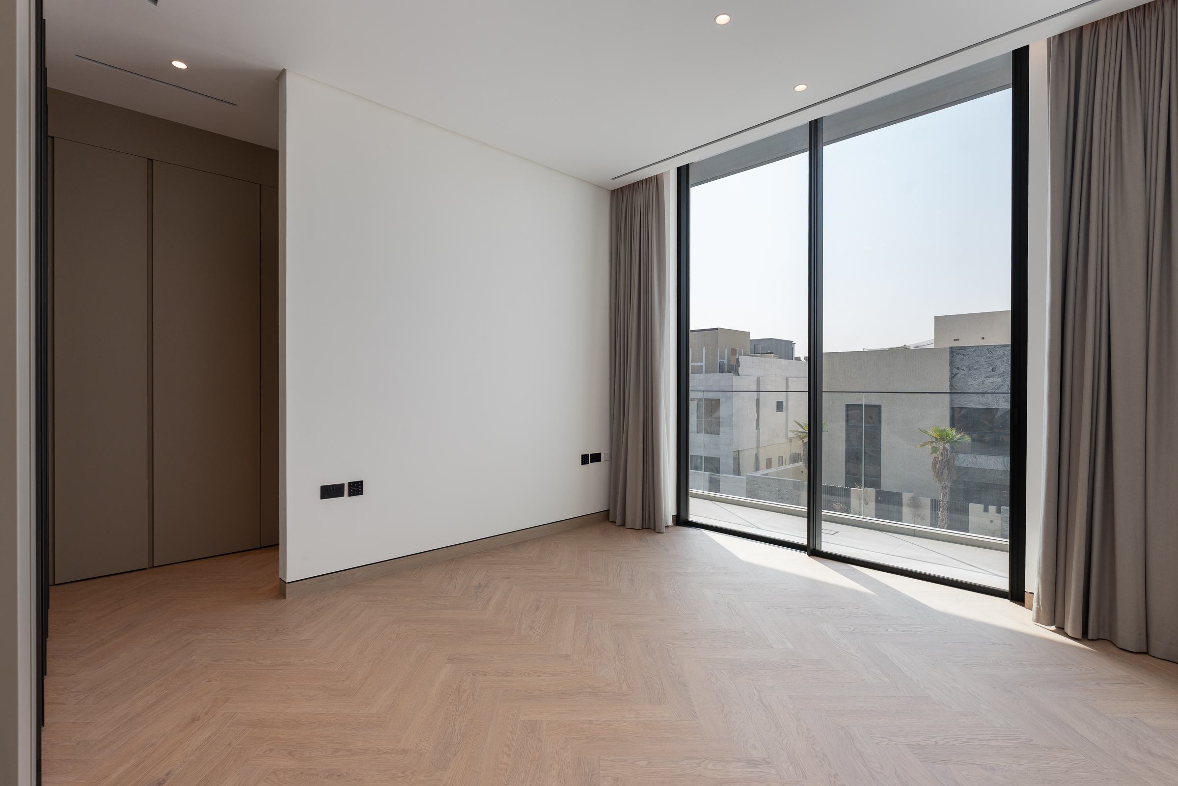  Expansive Villa with Private Lift in Nad Al Sheba - 物件實景