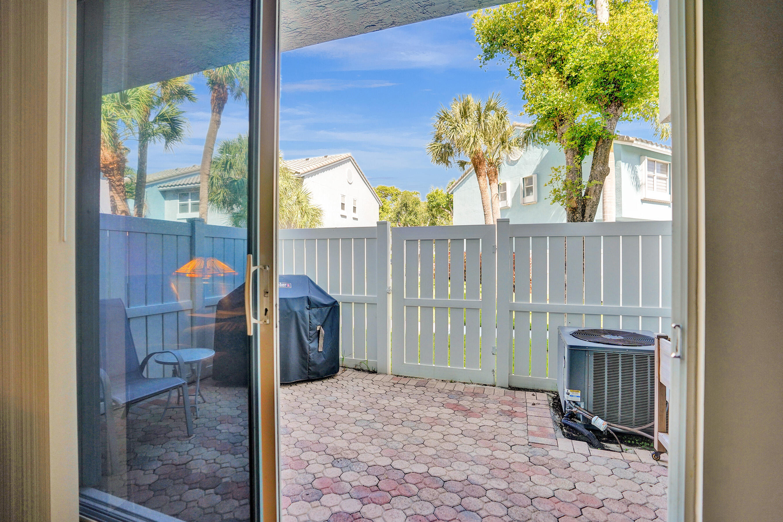 Boca Raton, Florida, 33487, United States, 3 Bedrooms Bedrooms, ,3 BathroomsBathrooms,Residential,For Sale,1986556