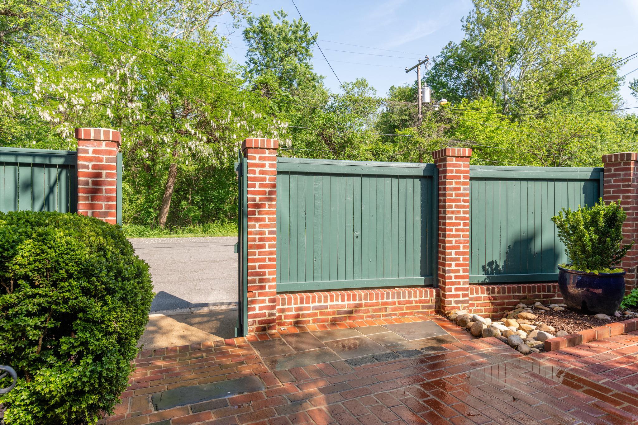  202 Green Street, Alexandria, VA, 22314 - 物件實景