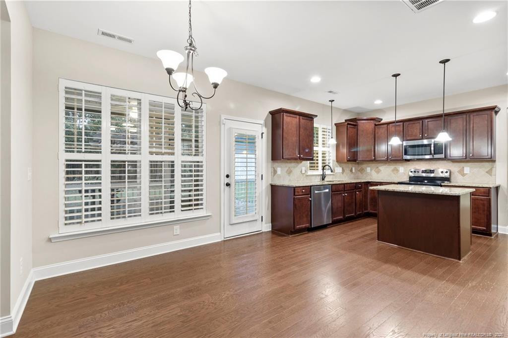 Sanford, North Carolina, 27332, United States, 4 Bedrooms Bedrooms, ,4 BathroomsBathrooms,Residential,For Sale,1891962