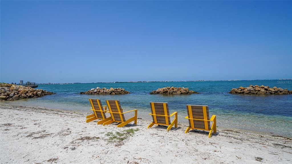 Sarasota, Florida, 34236, United States, 2 Bedrooms Bedrooms, ,2 BathroomsBathrooms,Residential,For Sale,1866330