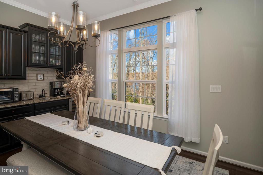 Fredericksburg, Virginia, 22406, United States, 5 Bedrooms Bedrooms, ,6 BathroomsBathrooms,Residential,For Sale,1981857