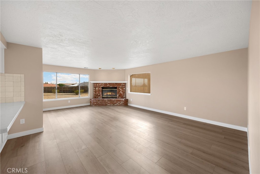 Apple Valley, California, 92307, United States, 5 Bedrooms Bedrooms, ,3 BathroomsBathrooms,Residential,For Sale,2013533