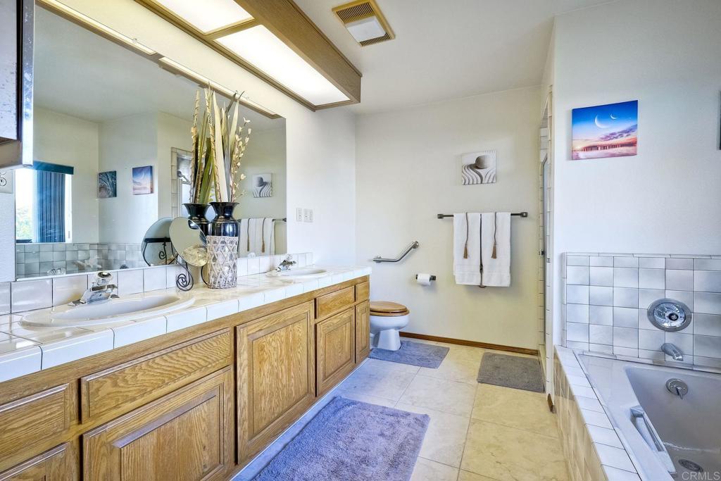 576 Camino De La Cima, San Marcos, California, 92078, United States, 5 Bedrooms Bedrooms, ,4 BathroomsBathrooms,Residential,For Sale,576 Camino De La Cima,1622114